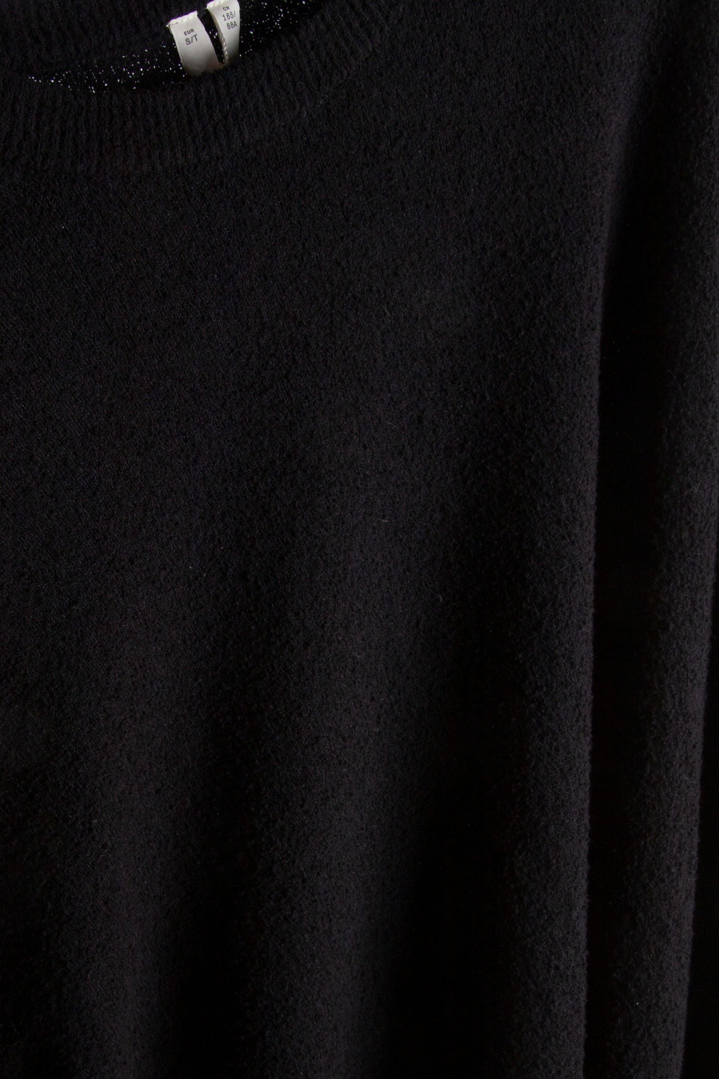 PUEBLO BOUCLÉ SWEATER BLACK 4
