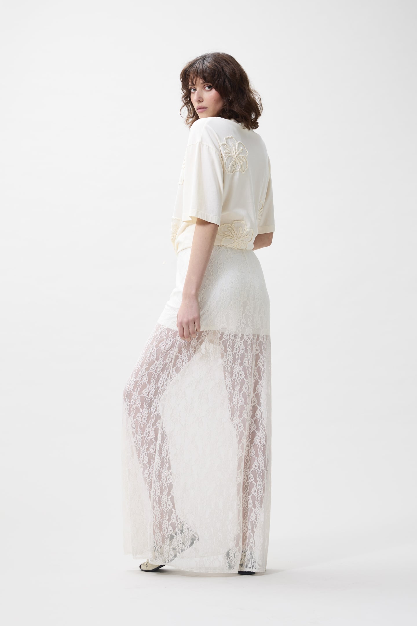 LACE SKIRT EGRET 2