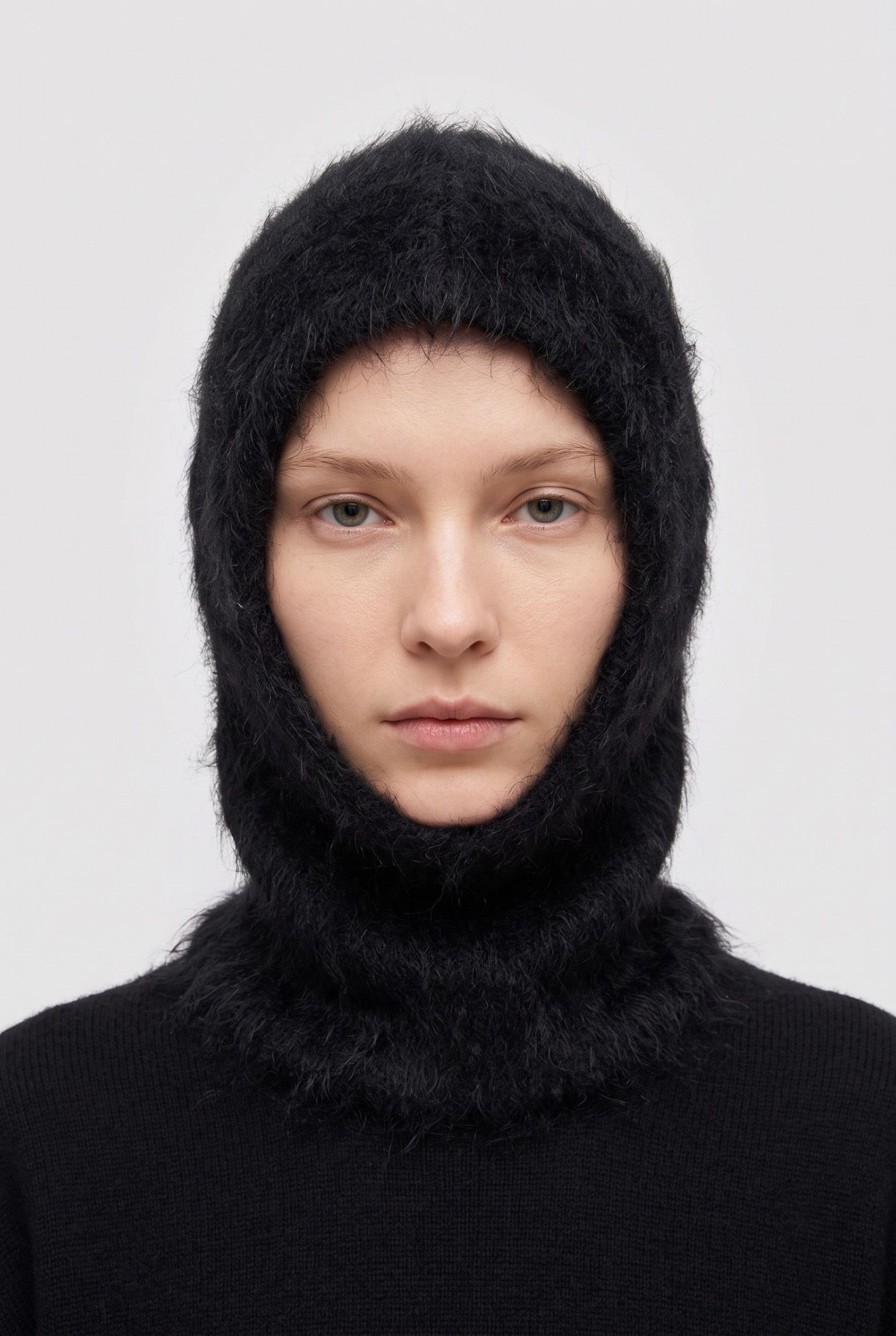 ANI HAIRY HOOD BLACK 1