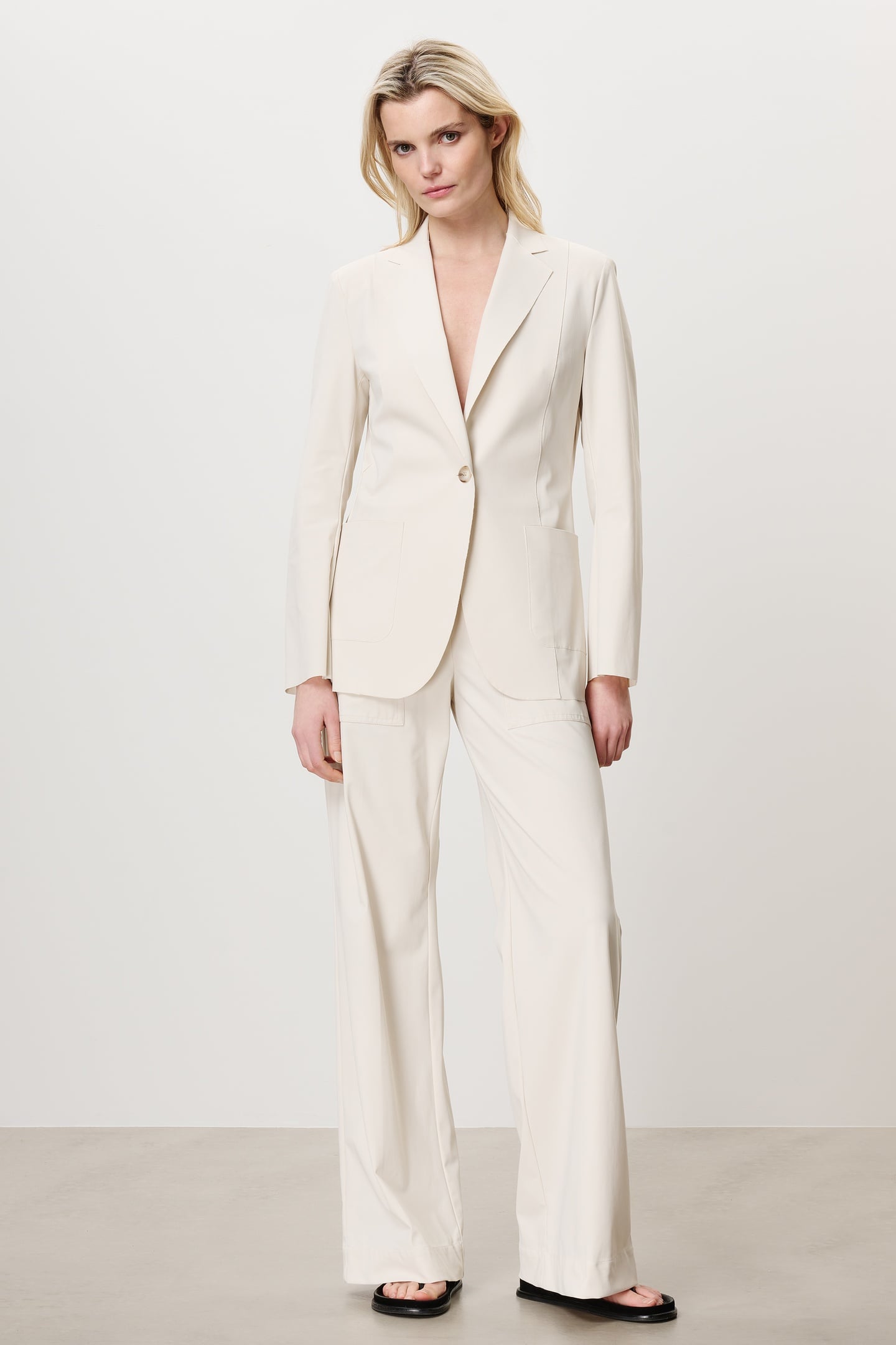 DEAN BLAZER EGGSHELL 1