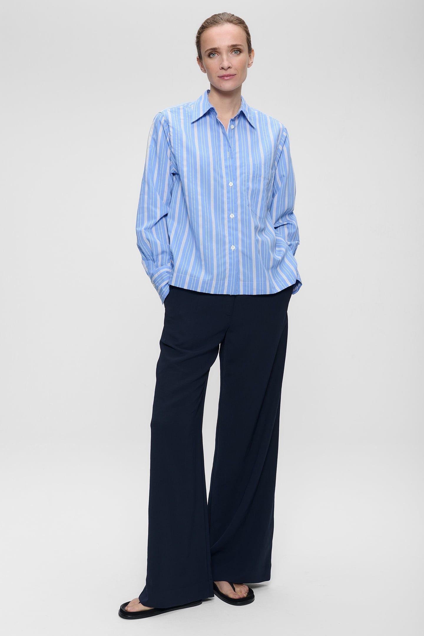 STRIPED BOXY SHIRT ICE BLUE 1