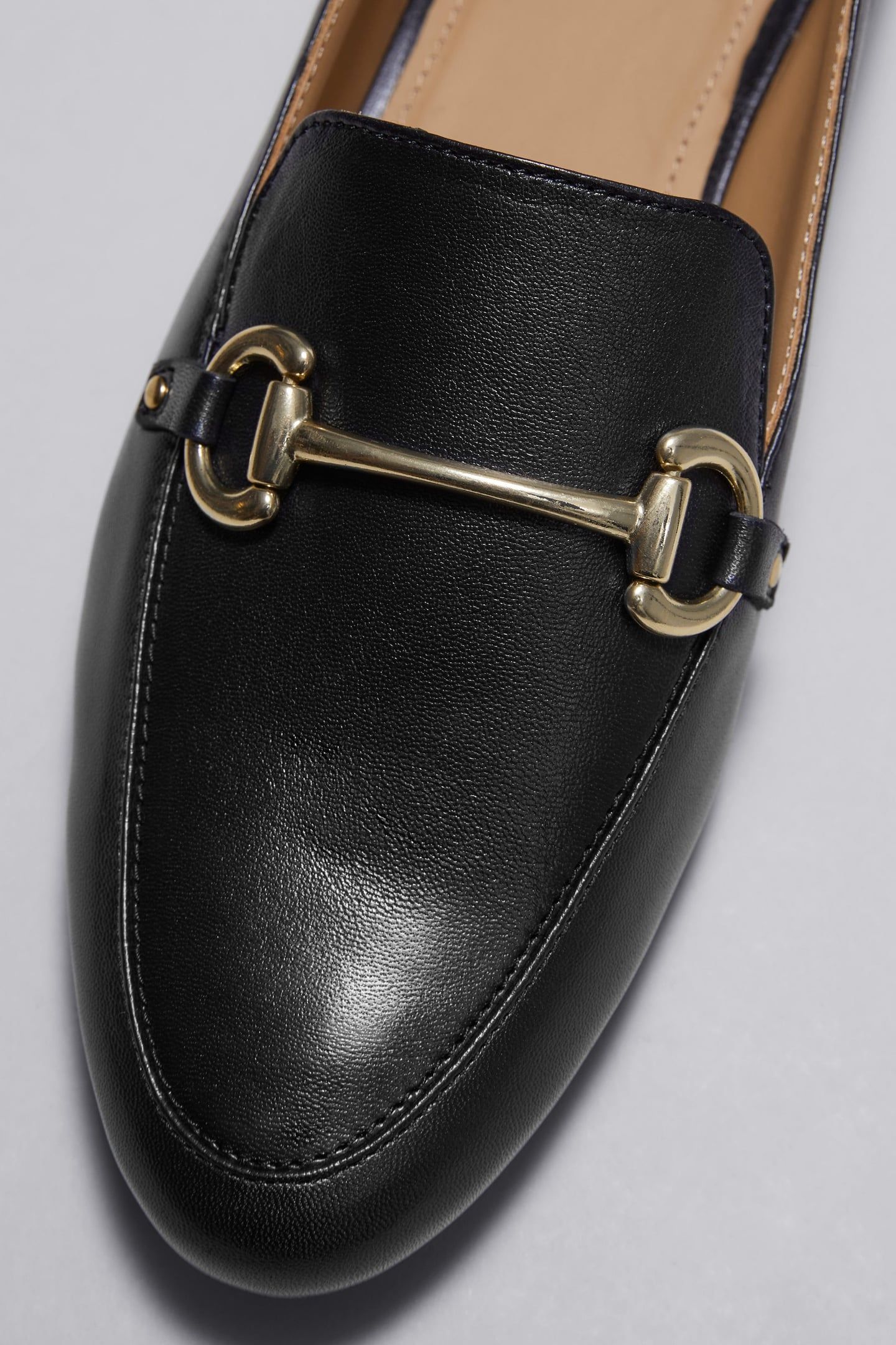 P HAUT VIENNE LOAFER BLACK 3