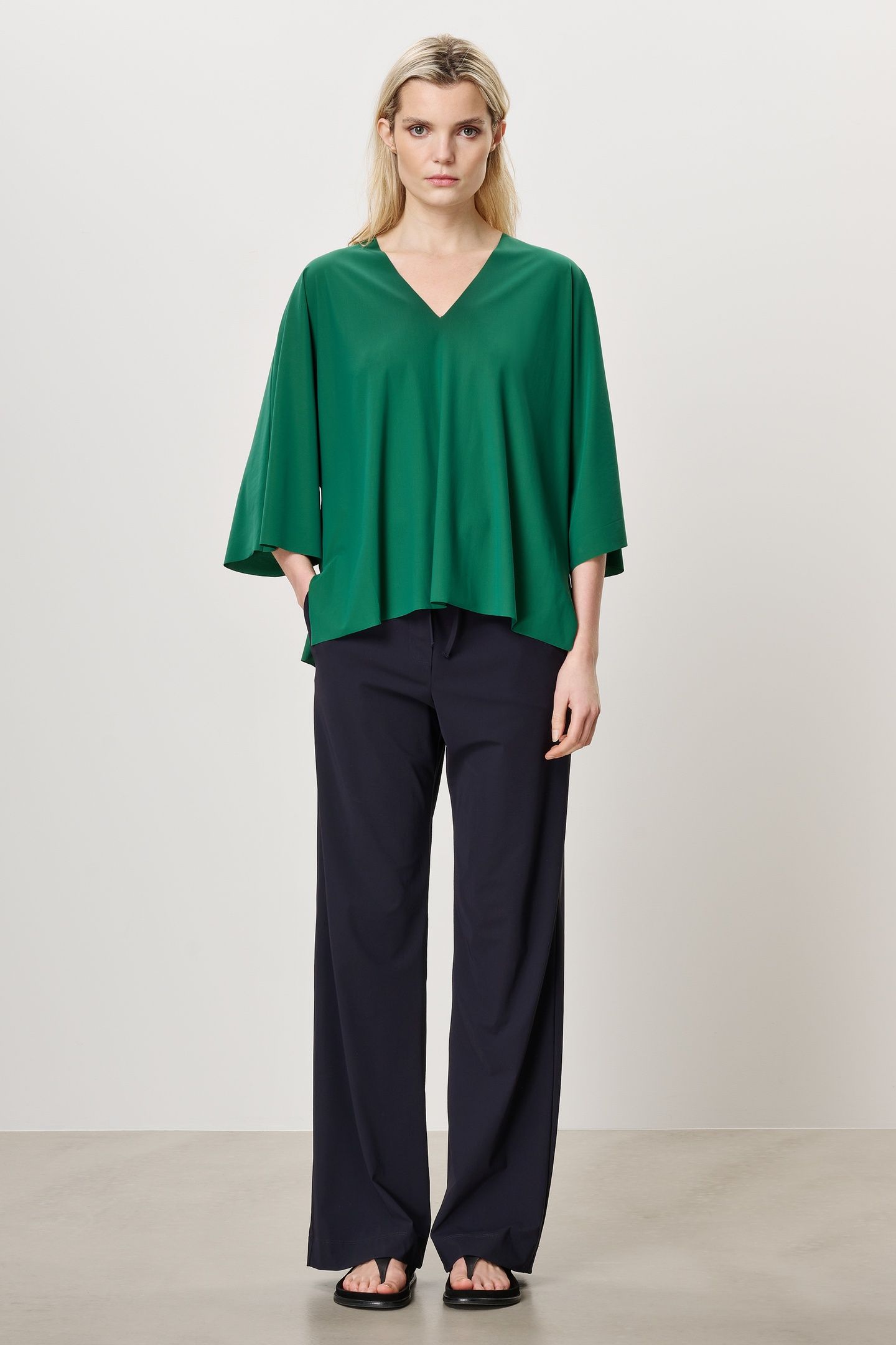 AMAL TOP GREEN 2