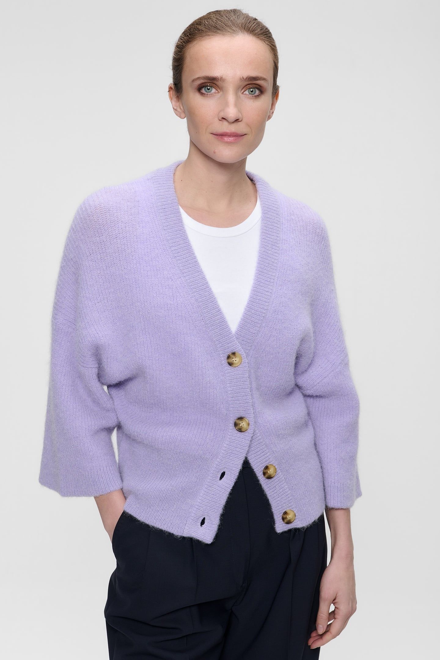 SURI ALPACA CARDIGAN LUPINE 2