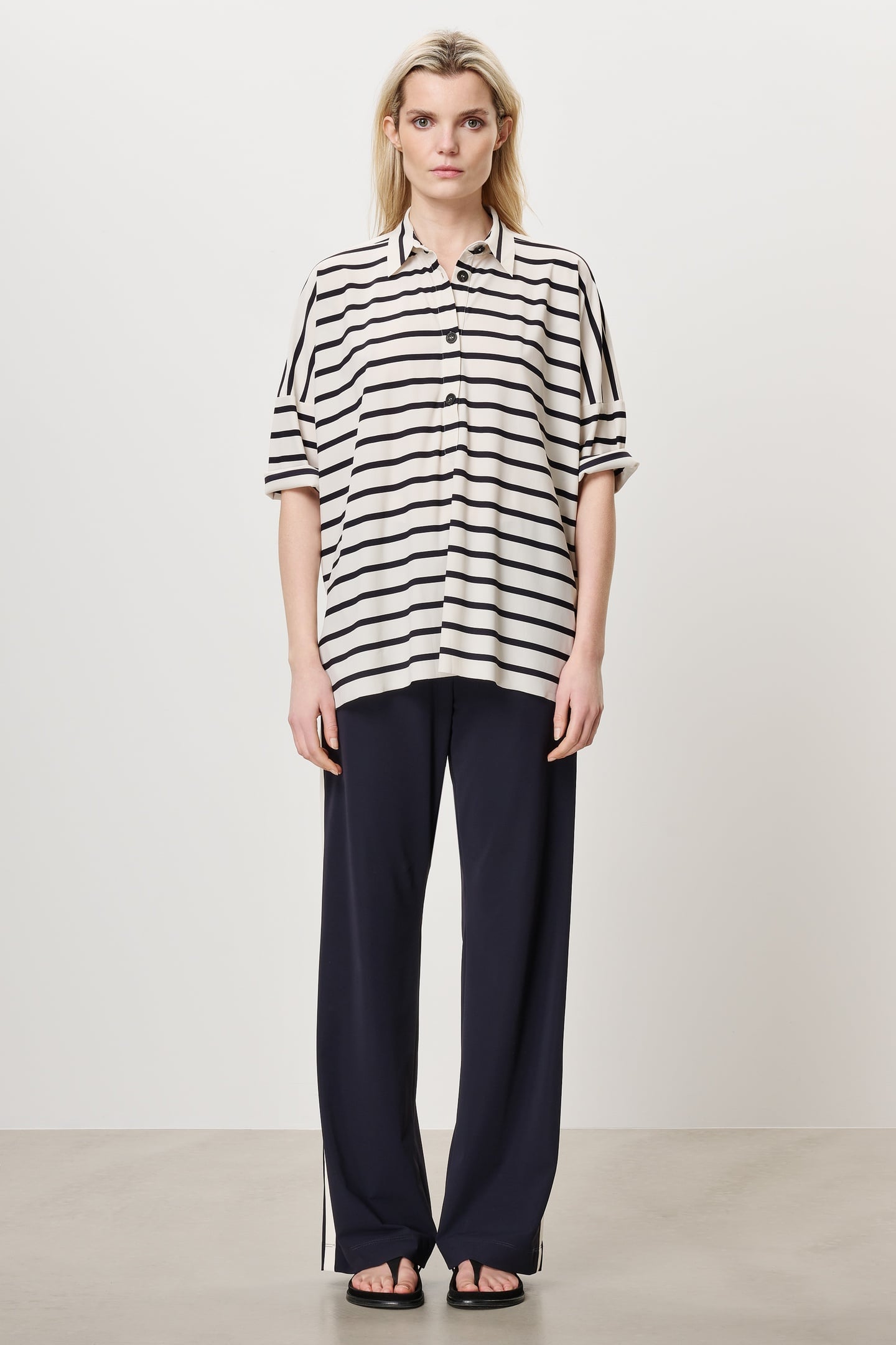 STRIPED ARON POLO TOP INK BLUE 3