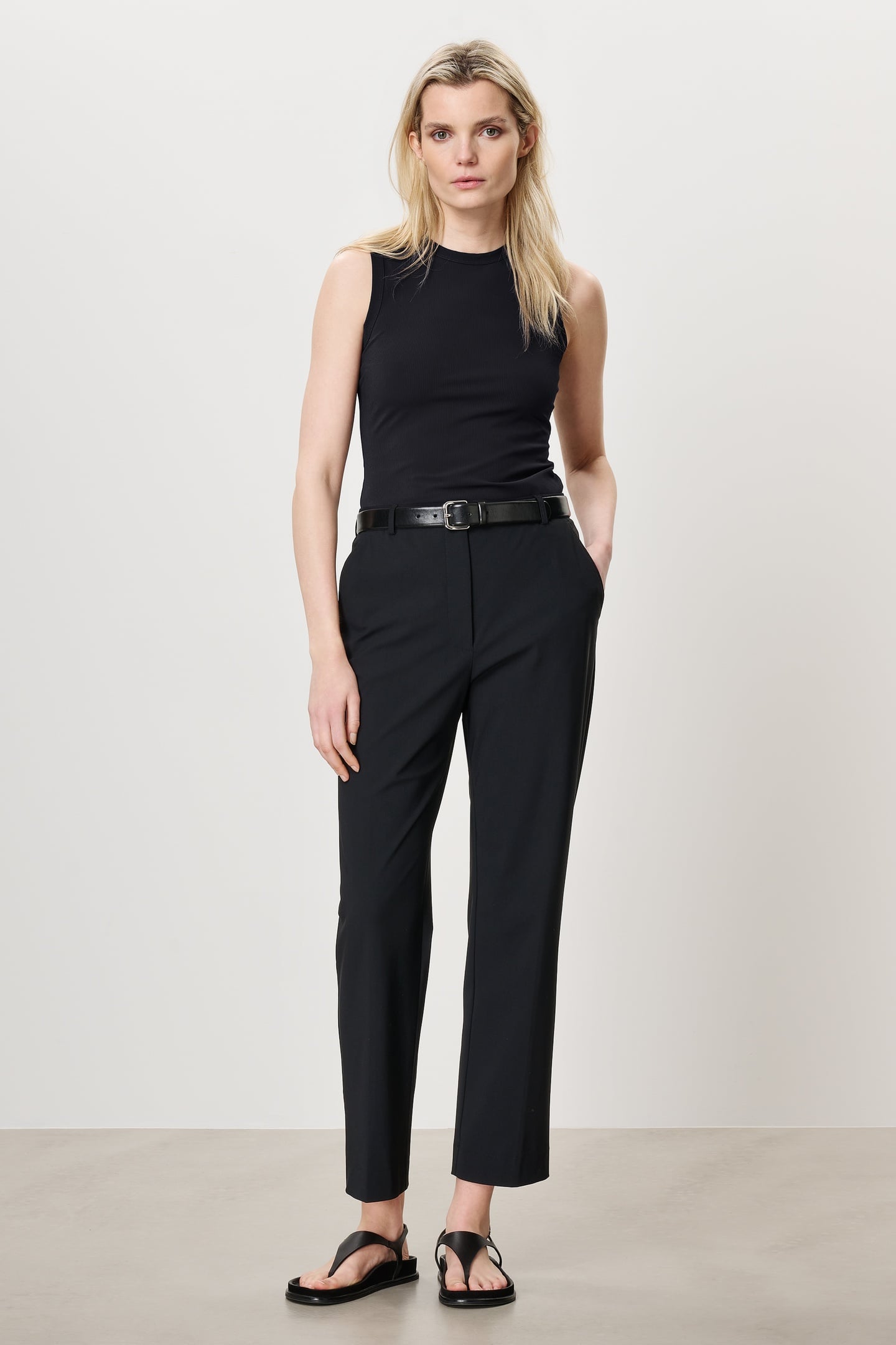 AFTON TOP BLACK 2