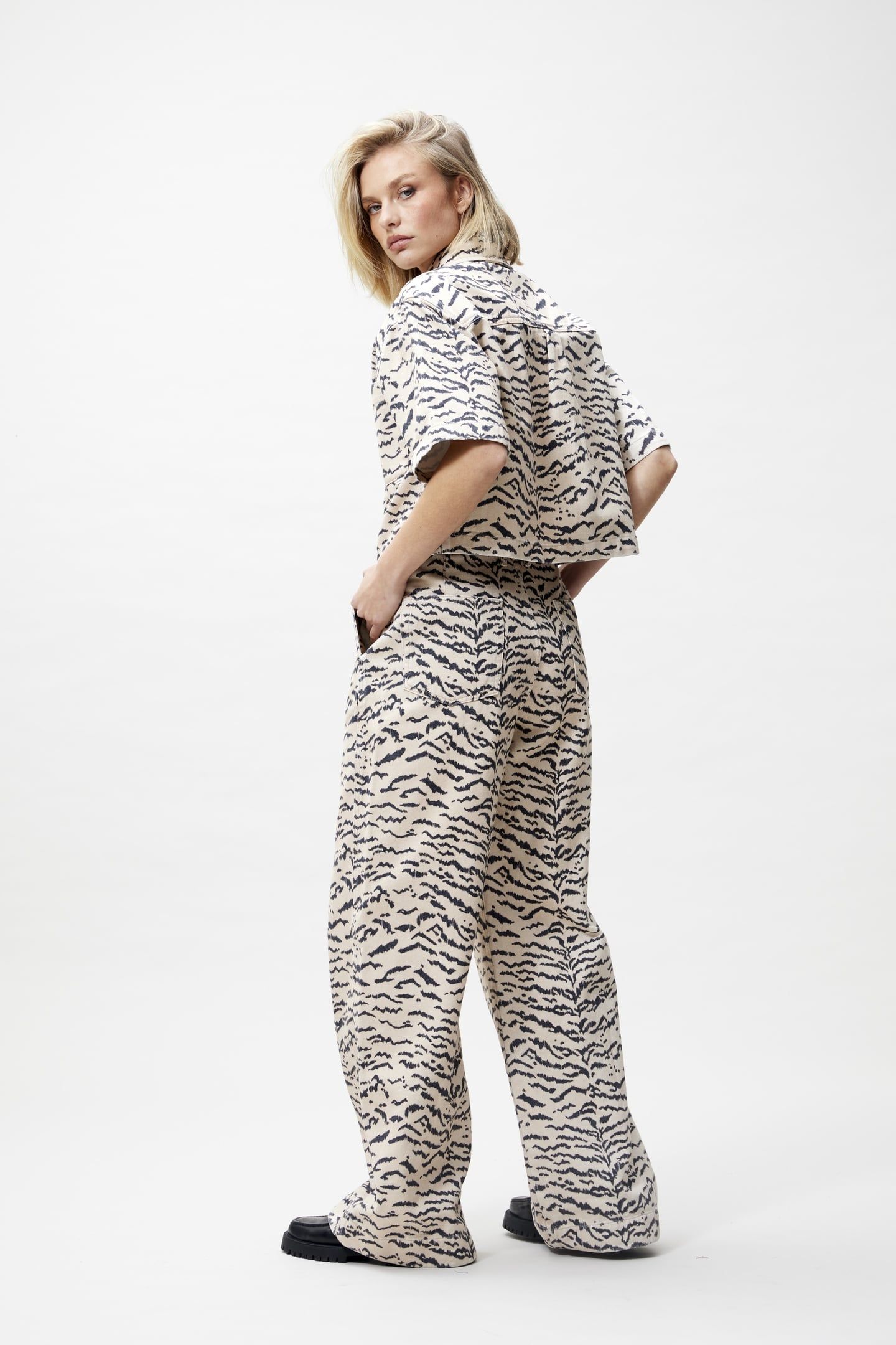 TIGER DENIM BLOUSE INCENSE 2