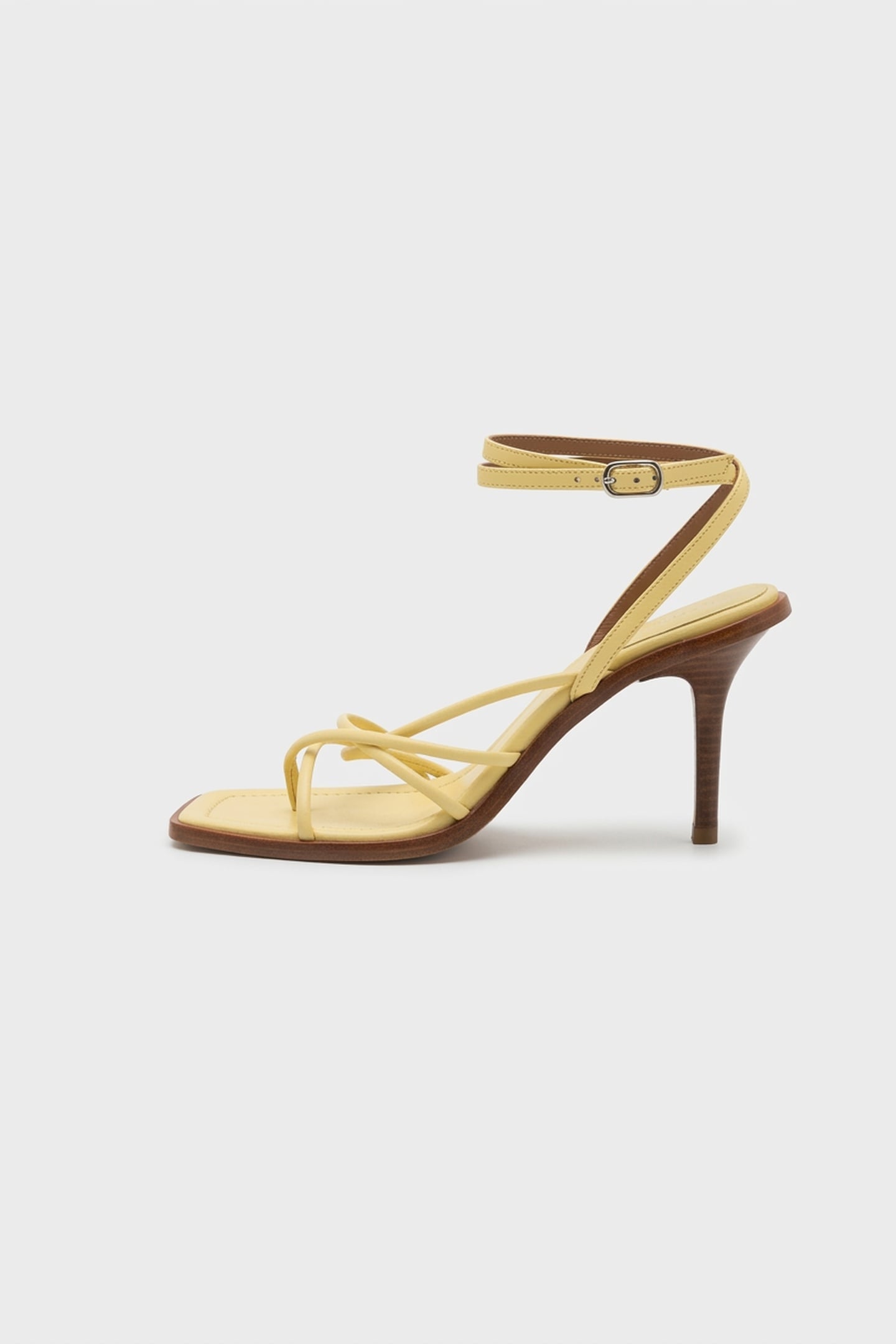 SANDALS JAUNE 4