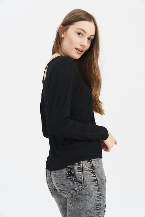 ELEA BLACK 4