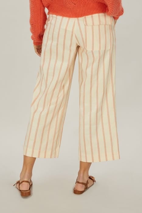 WIDE PANT BIG BACK PKT WHITE 3