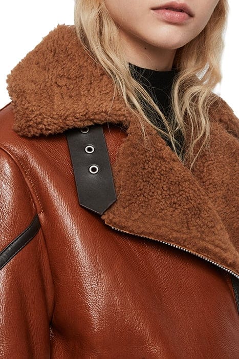 HAWLEY SHEARLING RUST BROWN 5