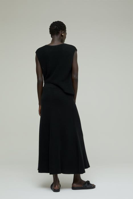 AGDA BLACK 2