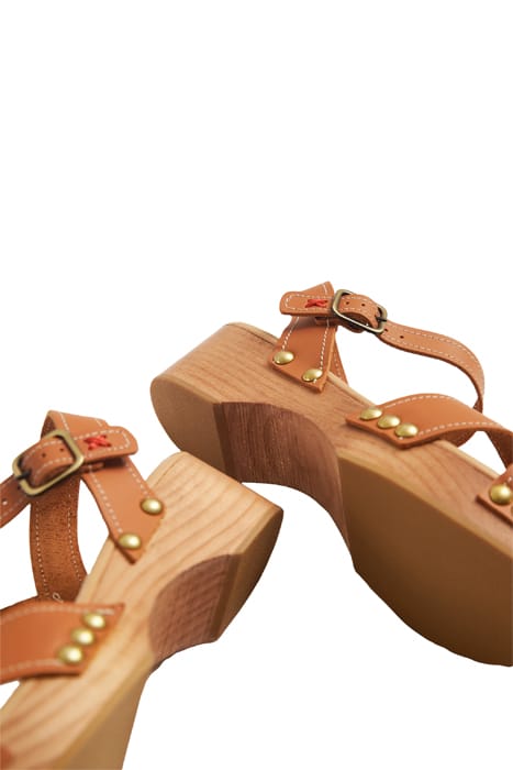 OPEN TOE CLOGS MID TAN 4