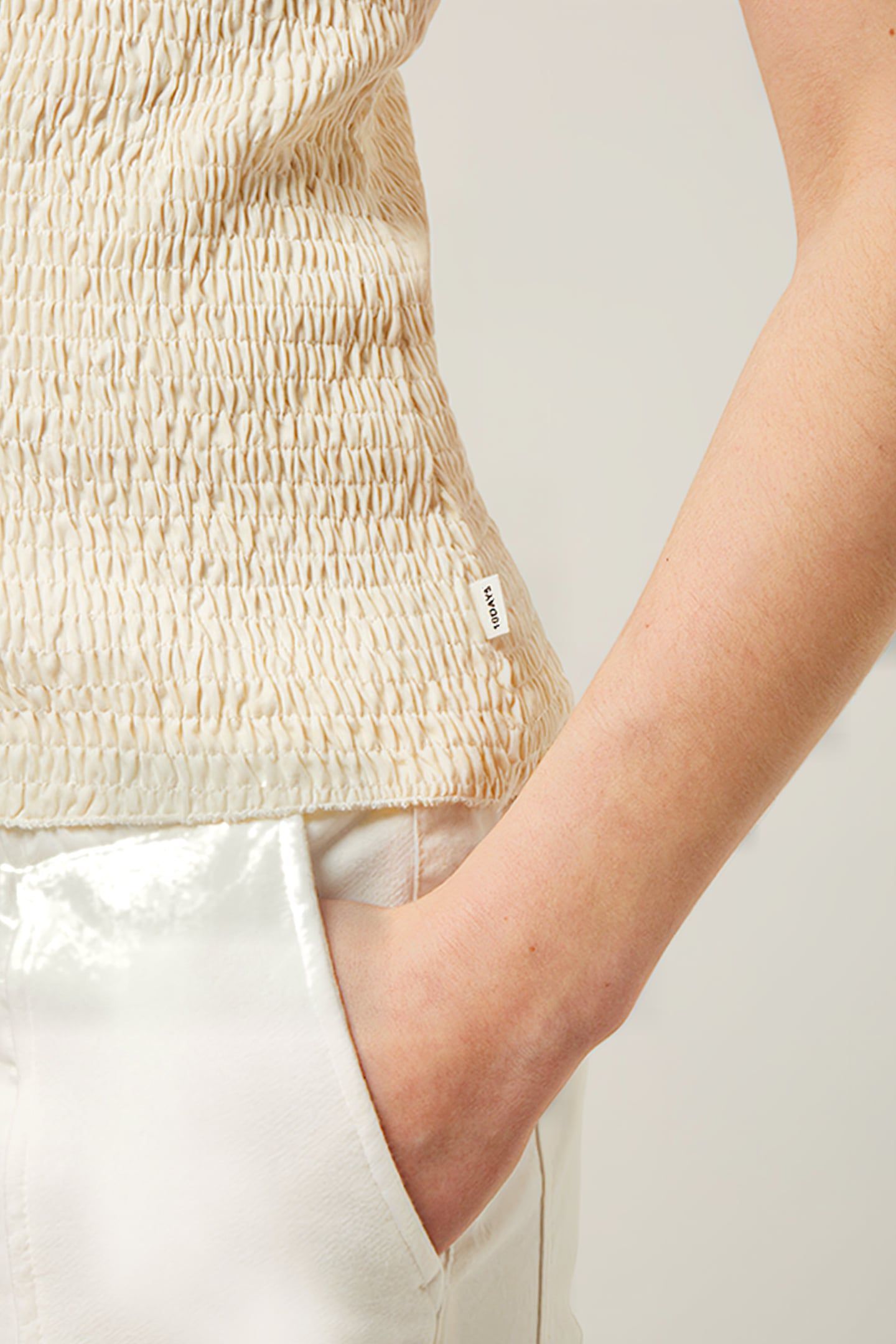 WRAPPER SMOCK CREAM 3