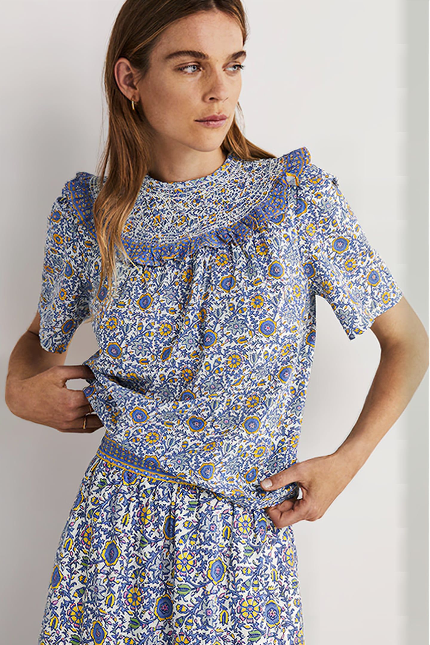 SMOCKED NECK PRINTED TOP IVO 1