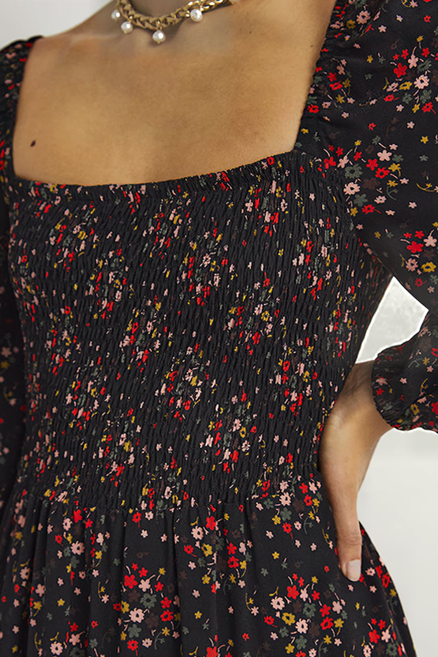 SQUARE NECK SMOCKED MAXI DRESS BLK 4