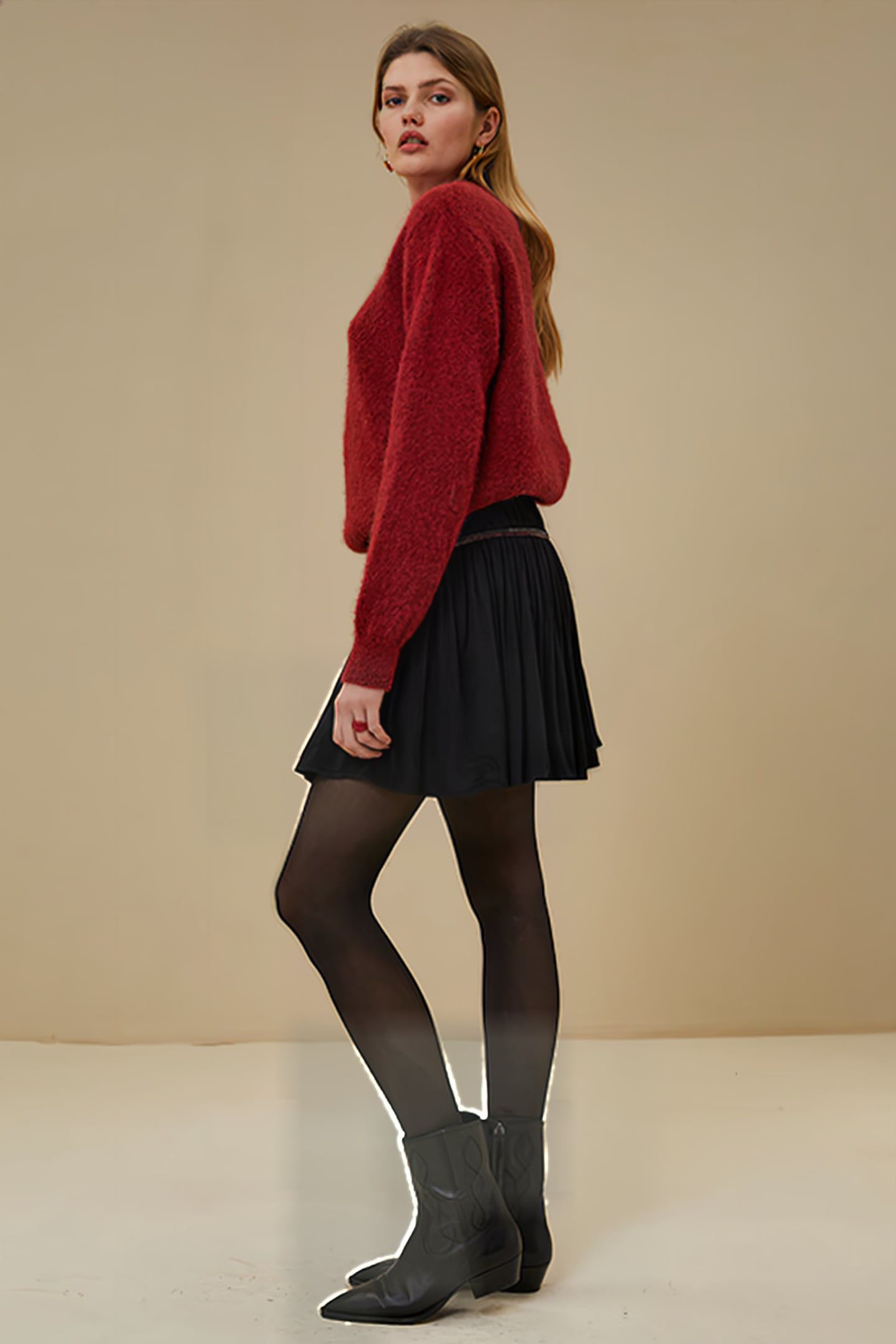 IRIS EMBROIDERY SKIRT JET BLACK 4