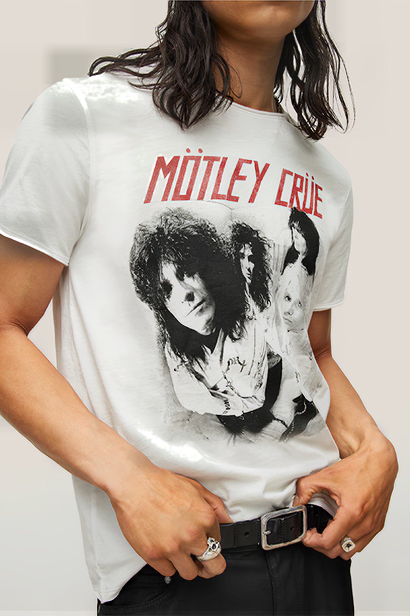 SS RAW EDGE TEE - MOTLEY CRUE STRAIGHT JACKETS SALT 6