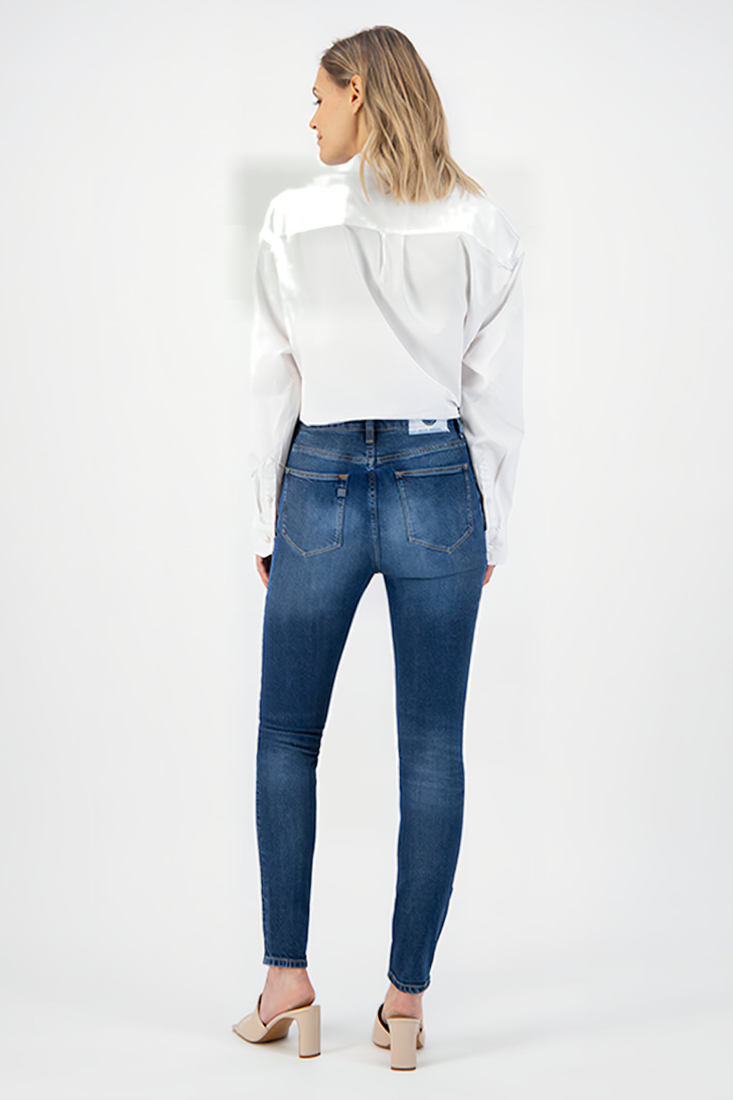 SKY RISE SKINNY PURE BLUE 4