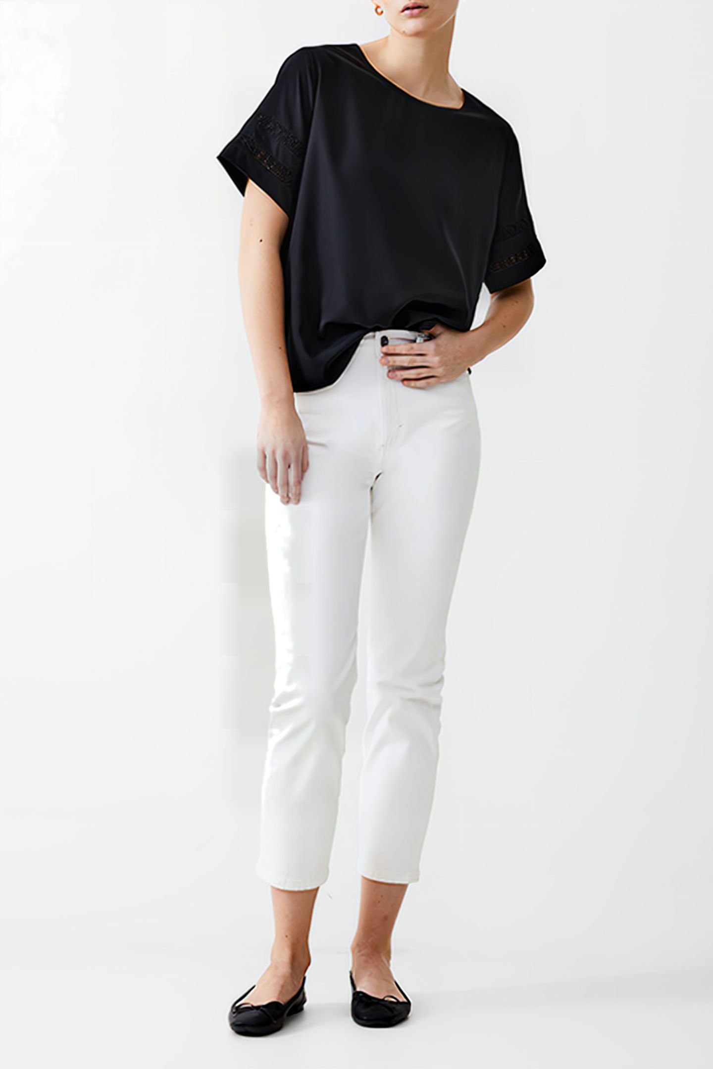 CROCHET TRIM CREPE LIGHT TOP BLACK 2