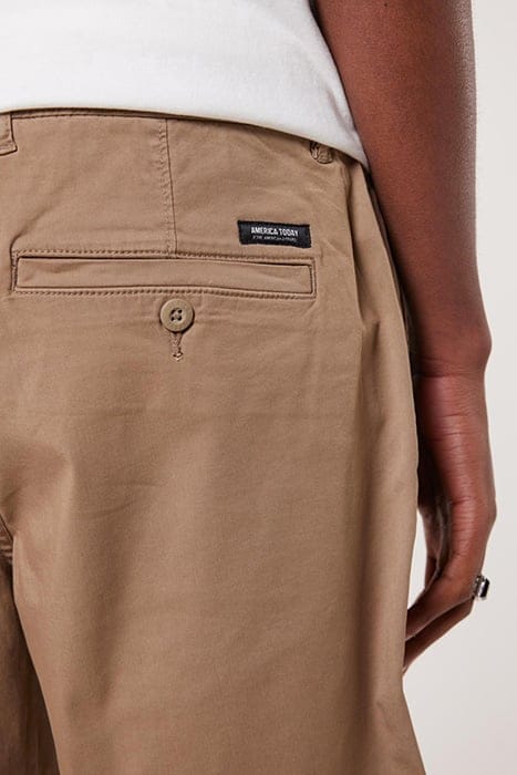 STEFAN KHAKI 6