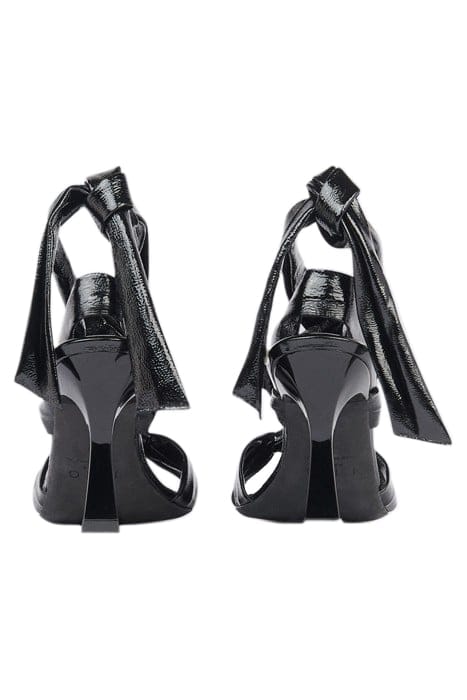 DYDLEAN ITEM IN BLACK 3