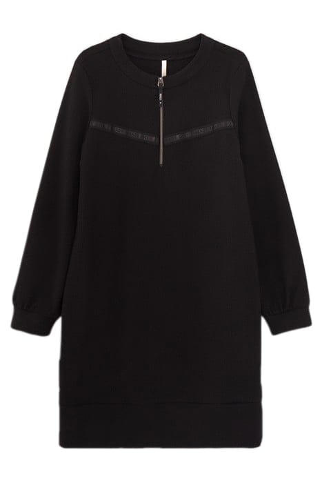 BLACK WAFFLE-KNIT DRESS WITH LETTER BANDS 3
