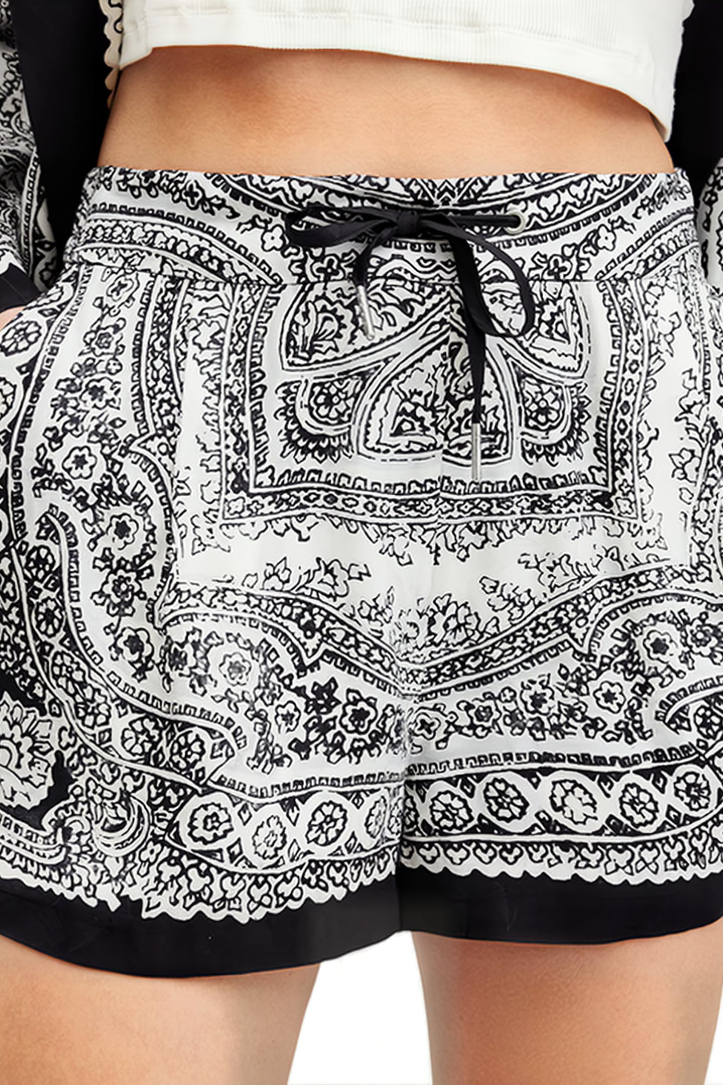 ALEIDA RAFAELA SHORT BLACK/WHITE 7