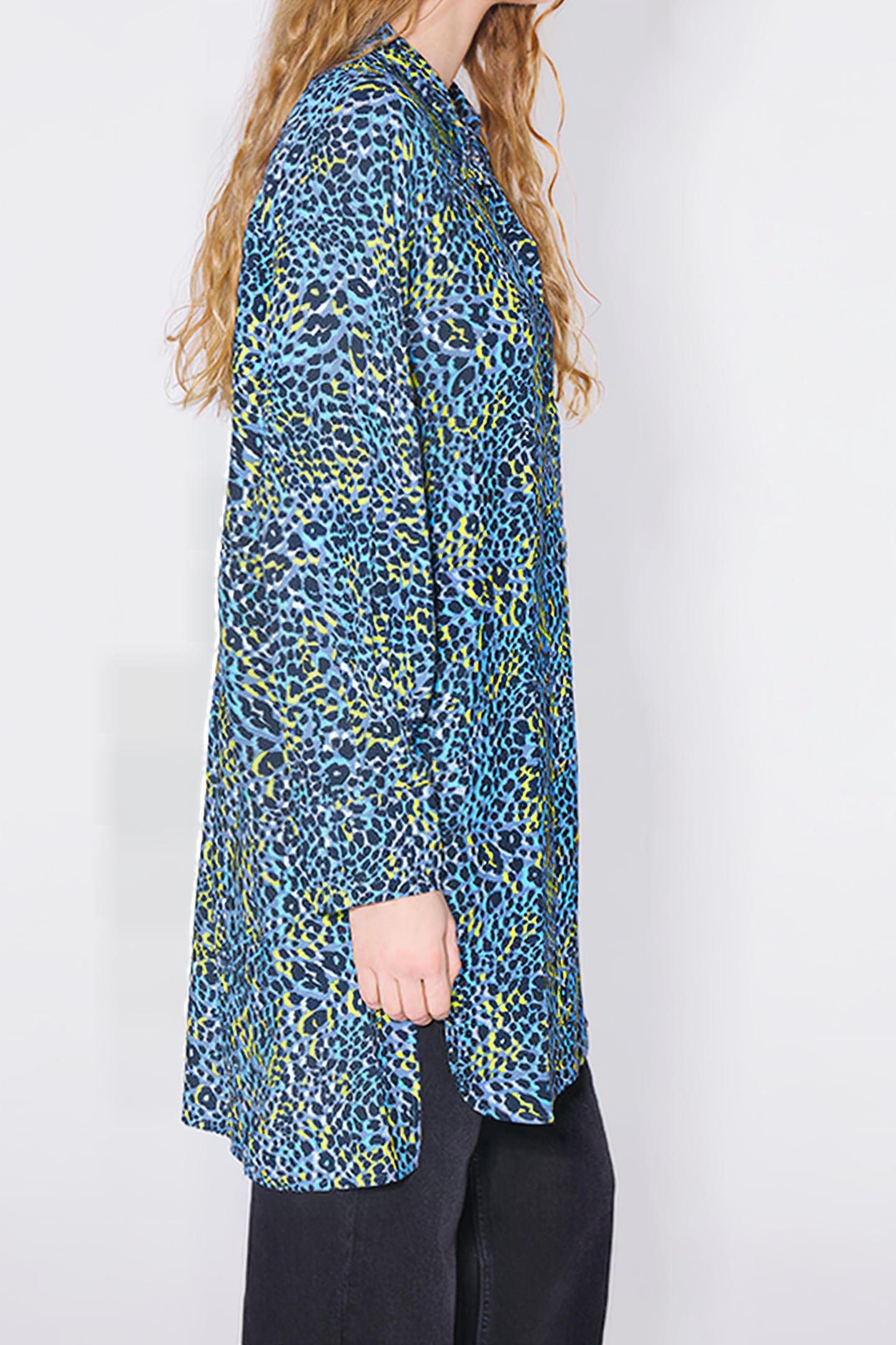 BLUE LEOPARD PRINT FLOWY BLOUSE 4