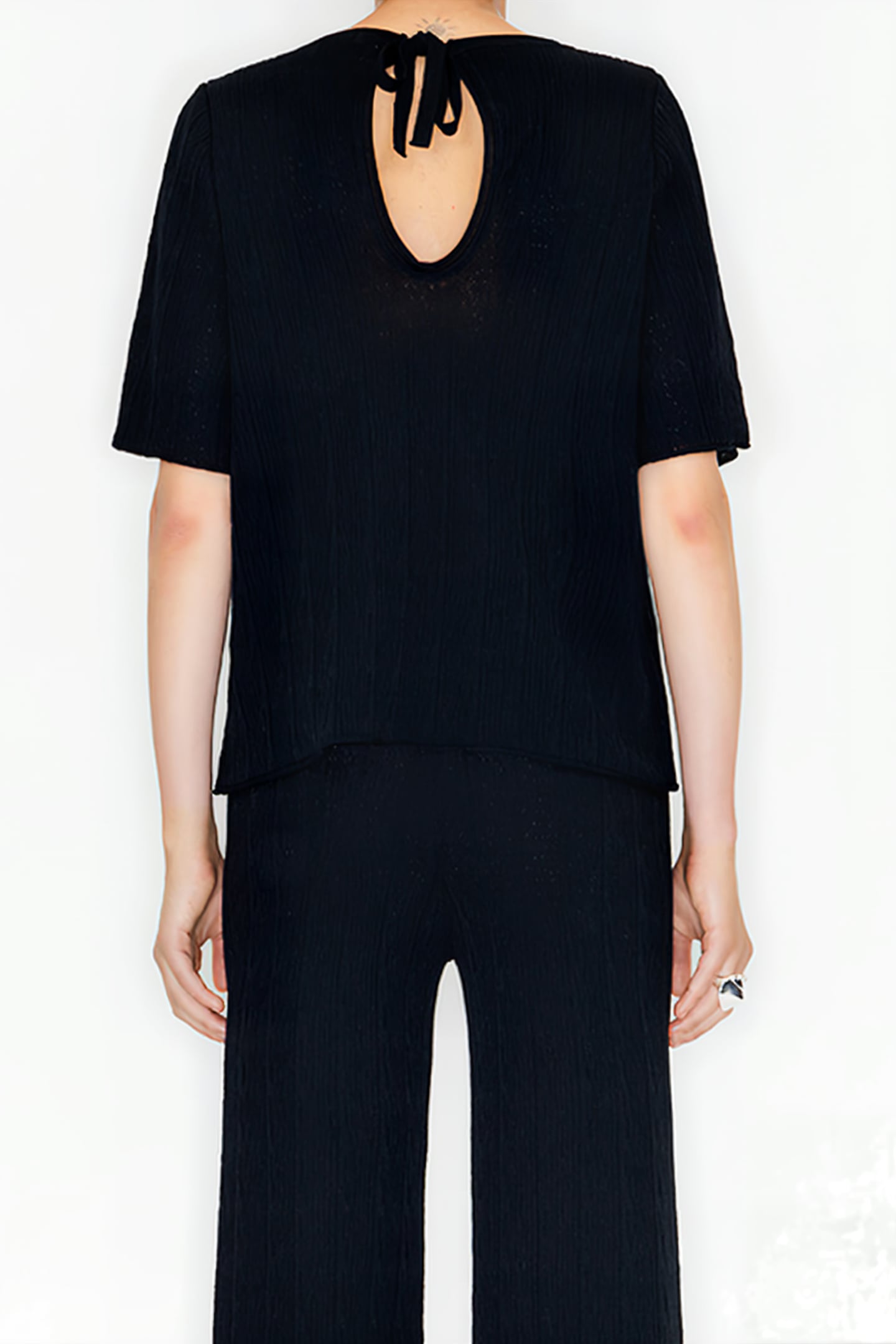 BLACK KNIT SWEATER 2