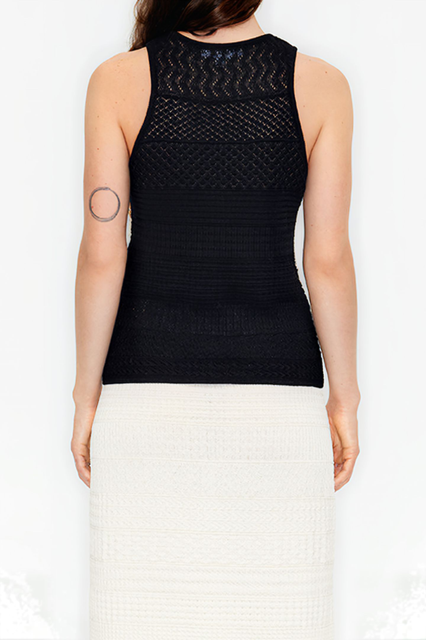BLACK FITTED KNIT TOP 2