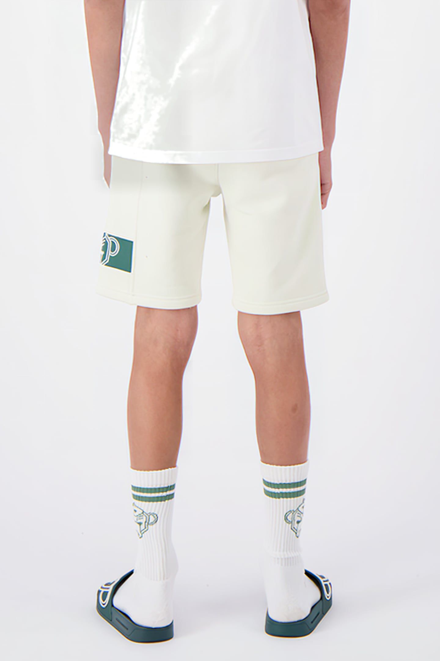 JR. COMMANDER SWEATSHORTS BEIGE 2