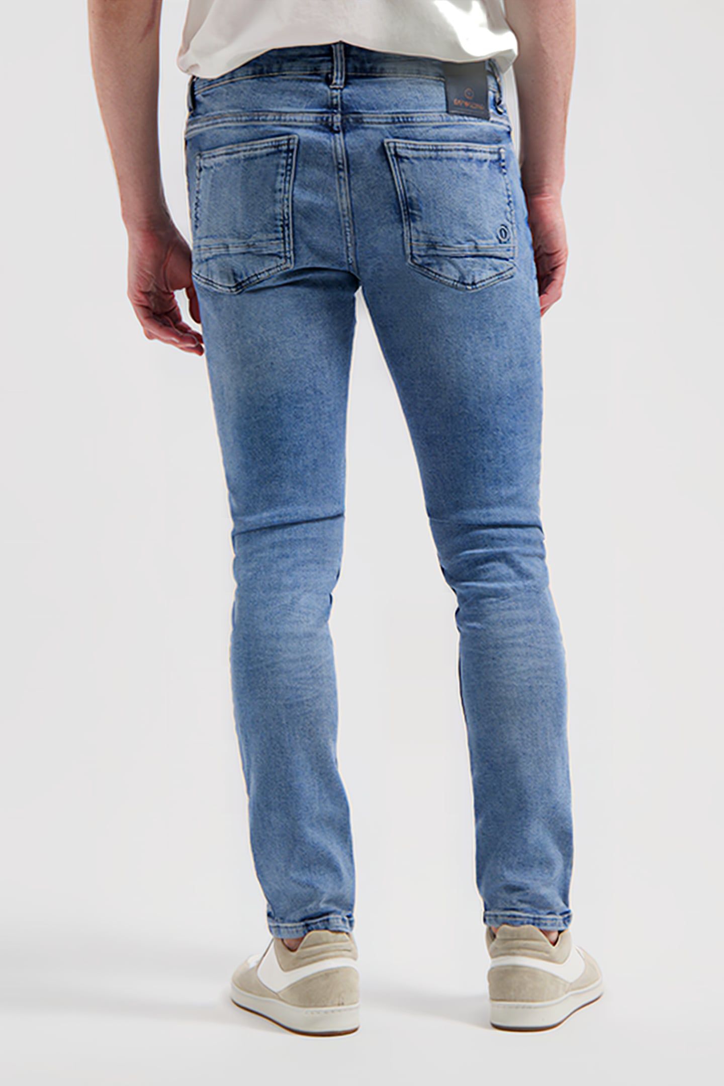 DS_MR E. BEVERLY HILLS BLUE 2