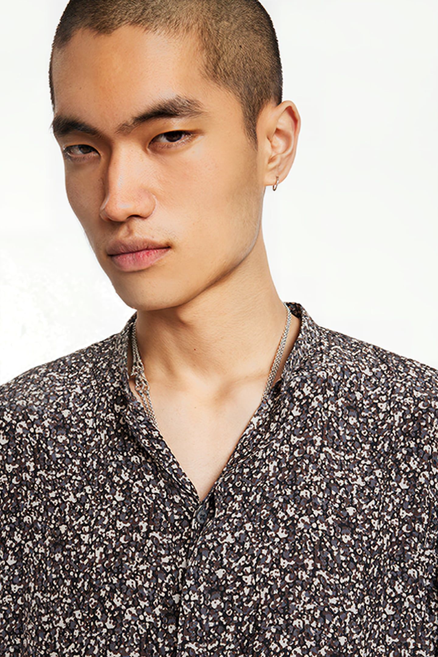 HIDDEN PLACKET BAND COLLAR EARTH BROWN 3