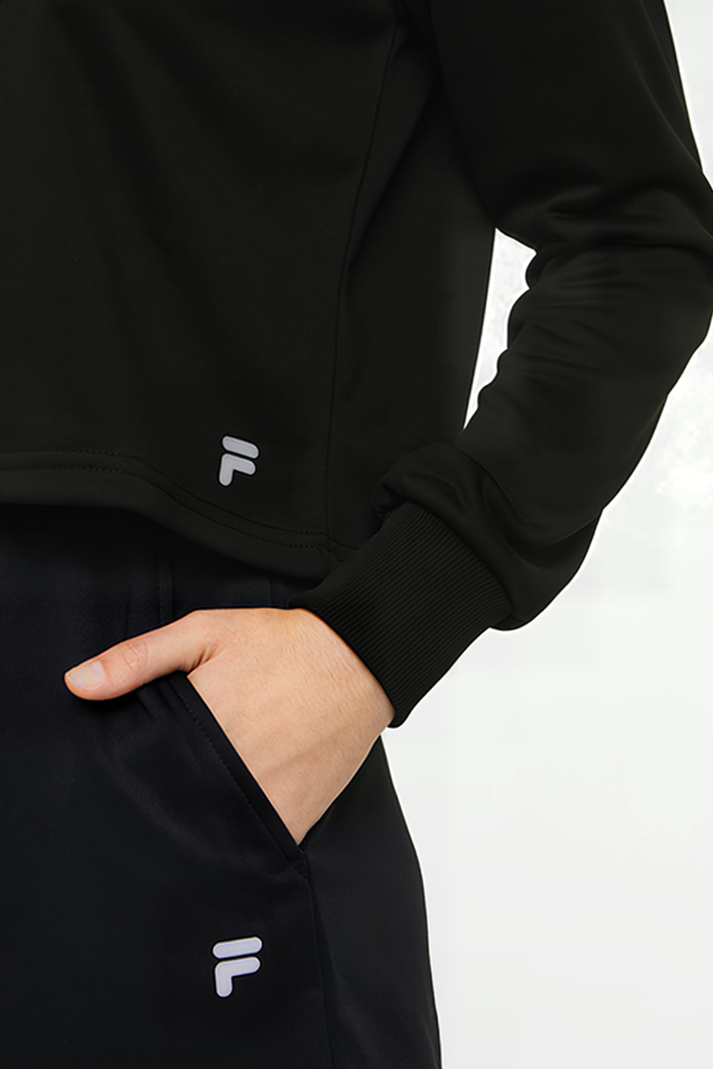 RHEINE CROPPED HOODY BLACK 7