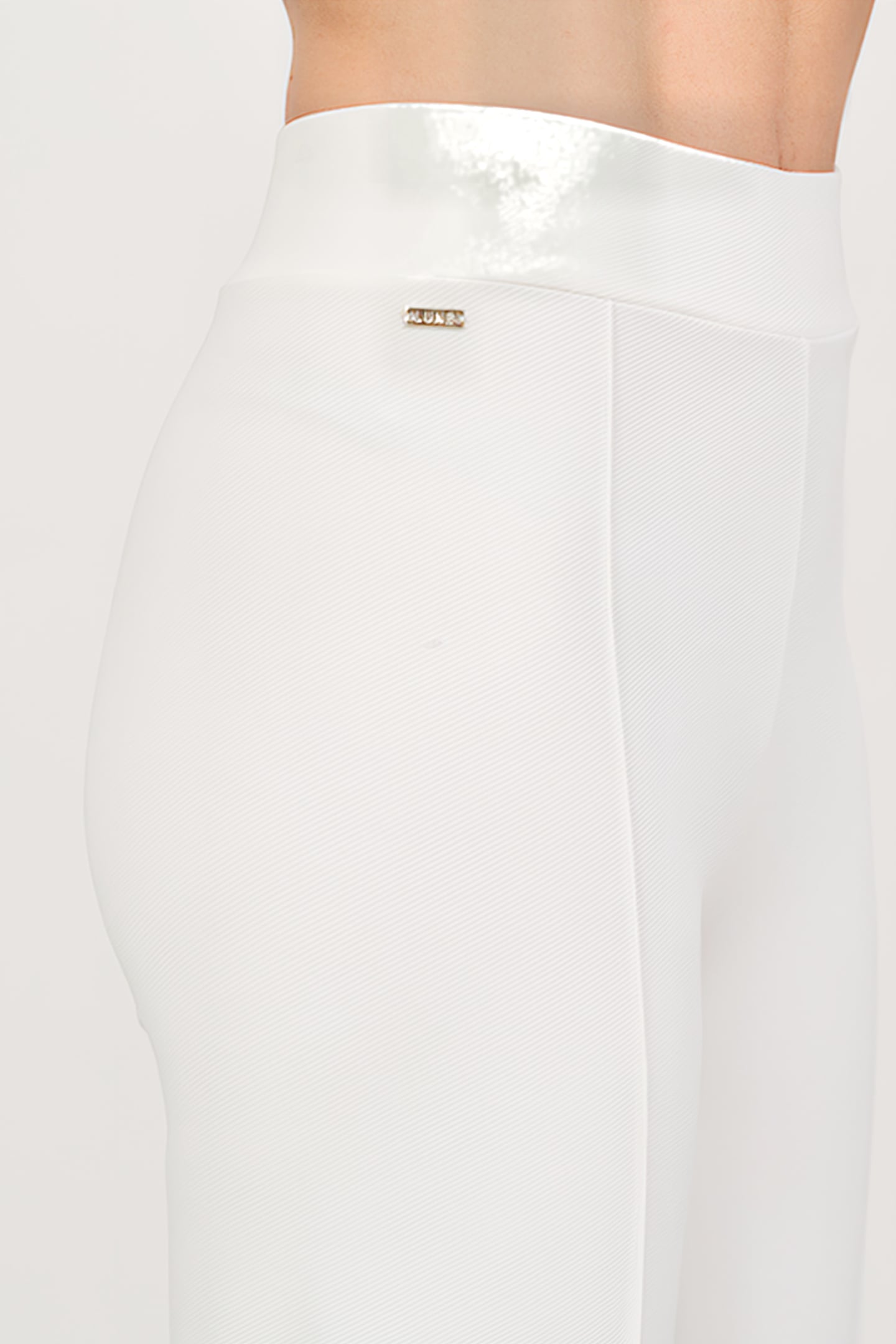 FOREST ESSENTIEL FLARED PANTS MARSHMELLOW 3