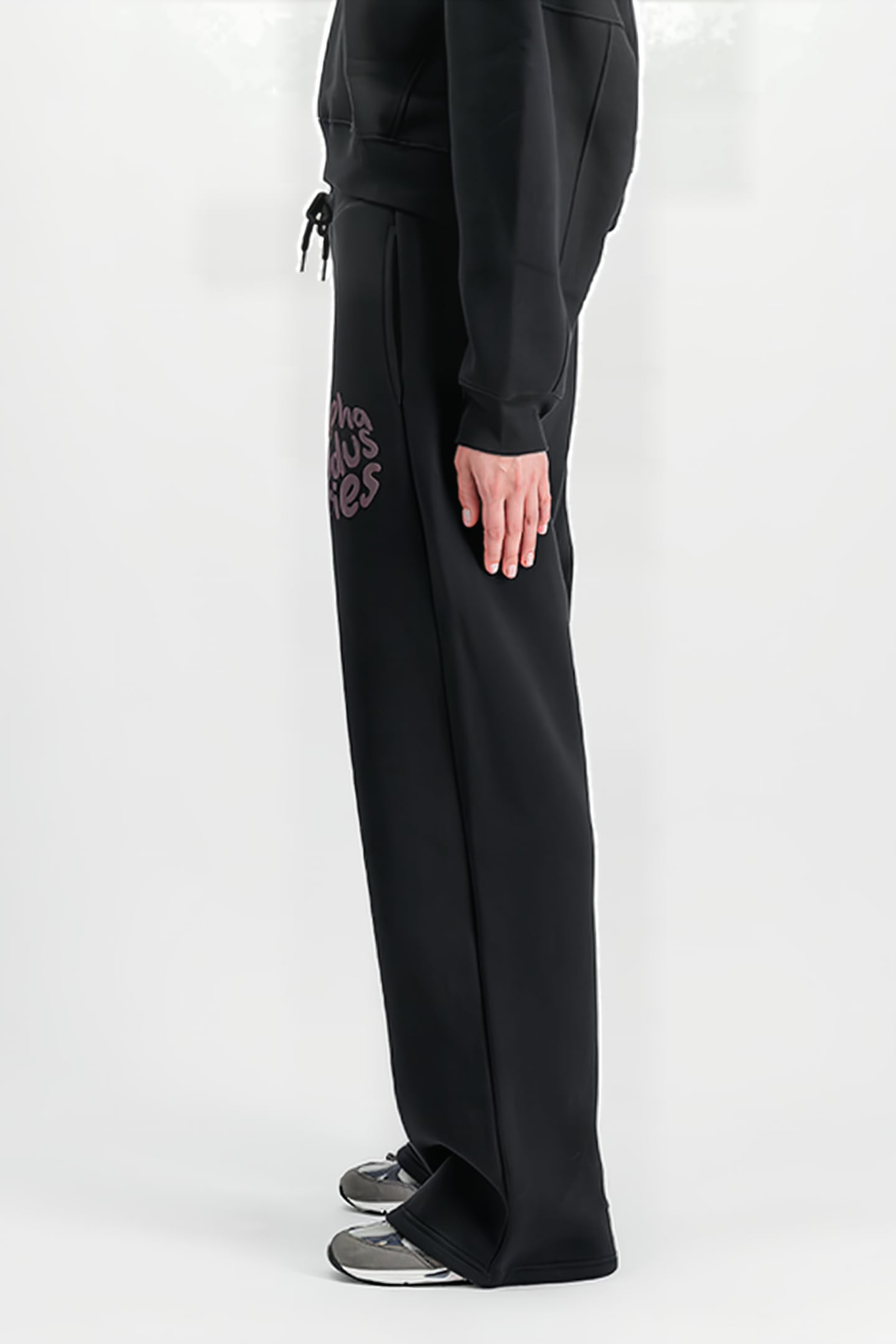 LOGO JOGGER BLACK 7