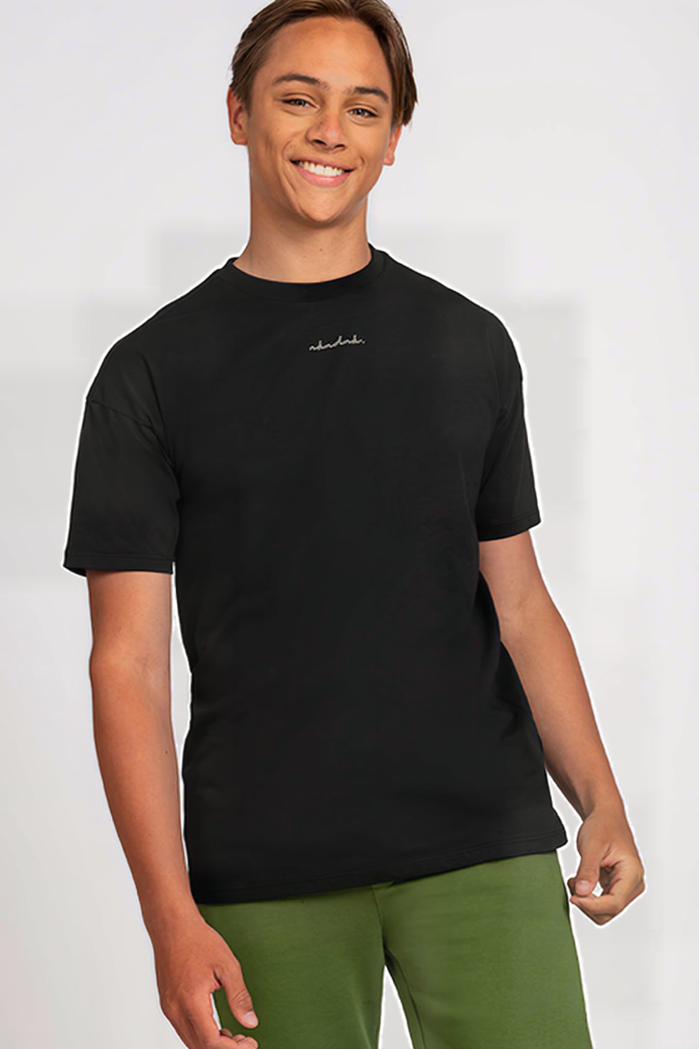 HANGING PLANTS T-SHIRT BLACK 1