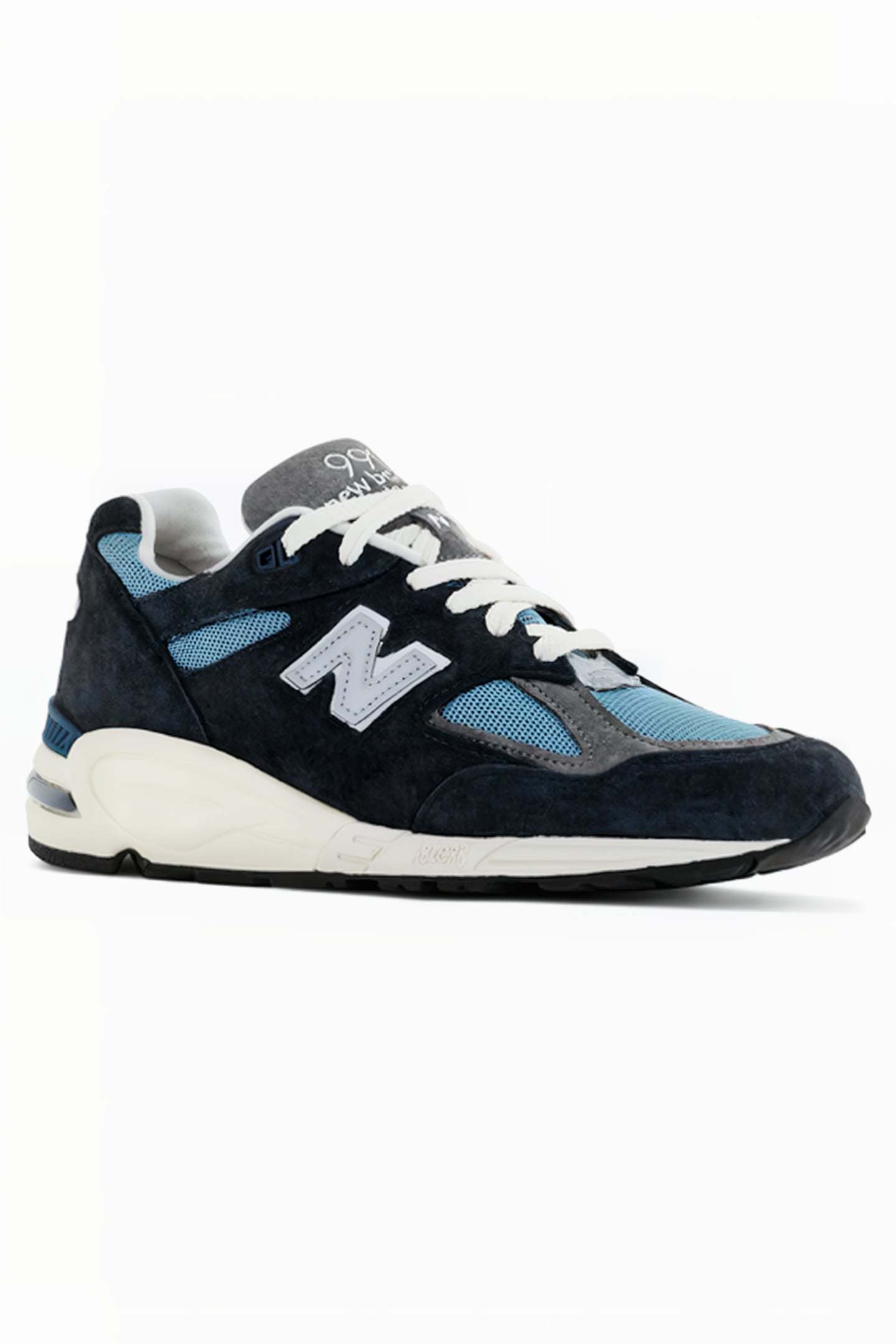 M990TB2 MADE IN USA SNEAKERS IN NAVY 7