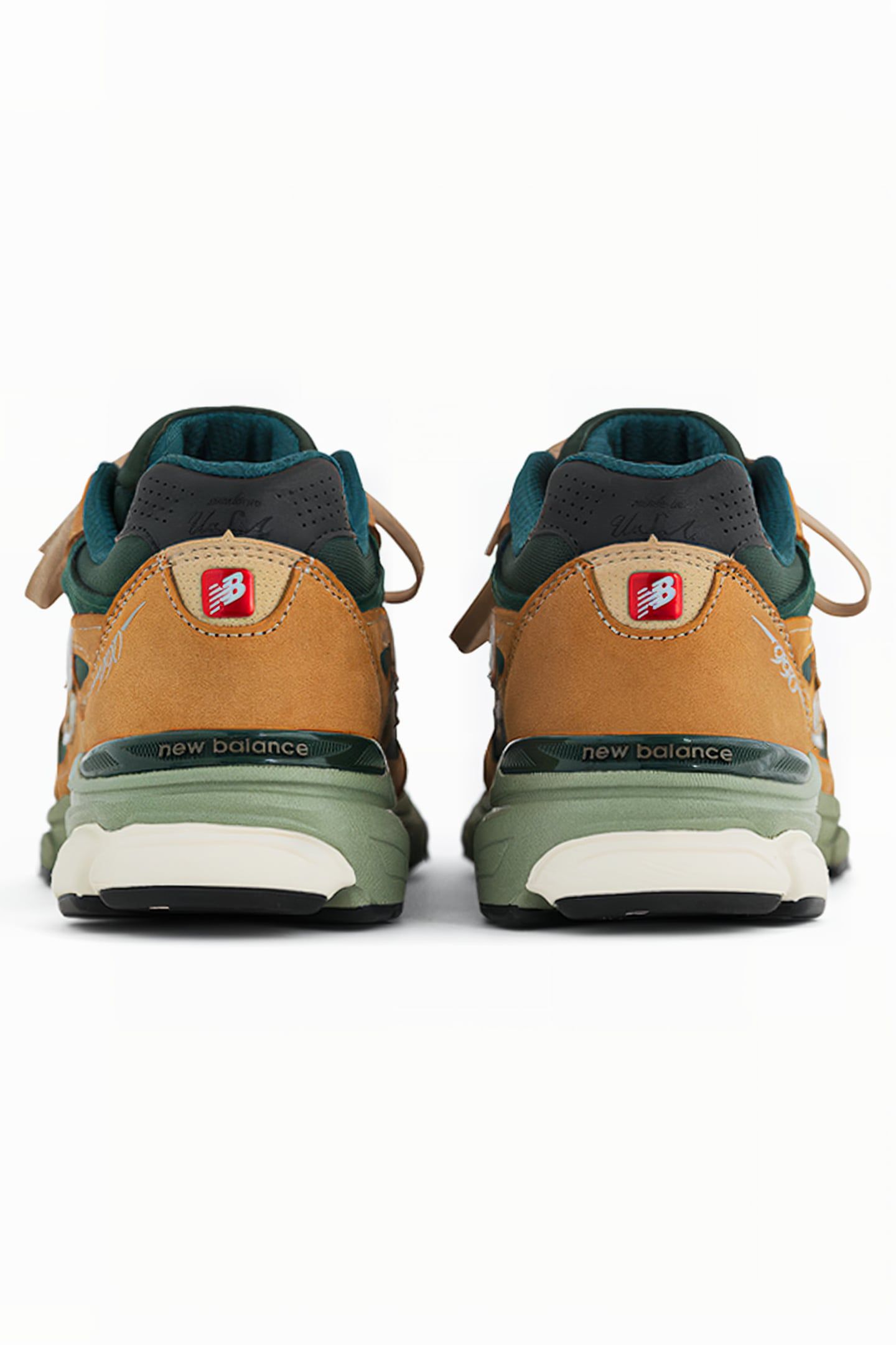 M990WG3 MADE IN USA SNEAKERS IN TAN 4