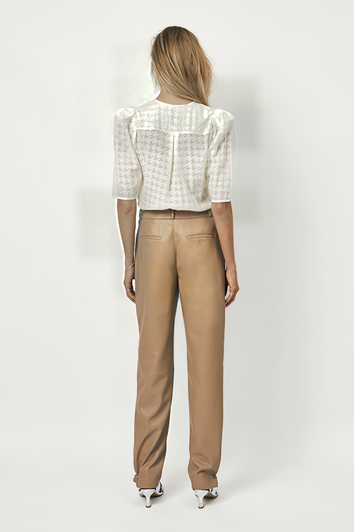 POMONA DETAILED V-NECK TOP BUTTER CREAM 7