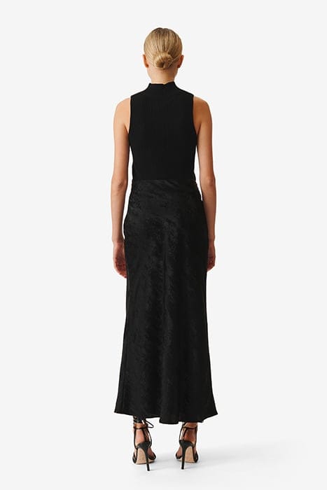 CARISA SHINY BLACK 4