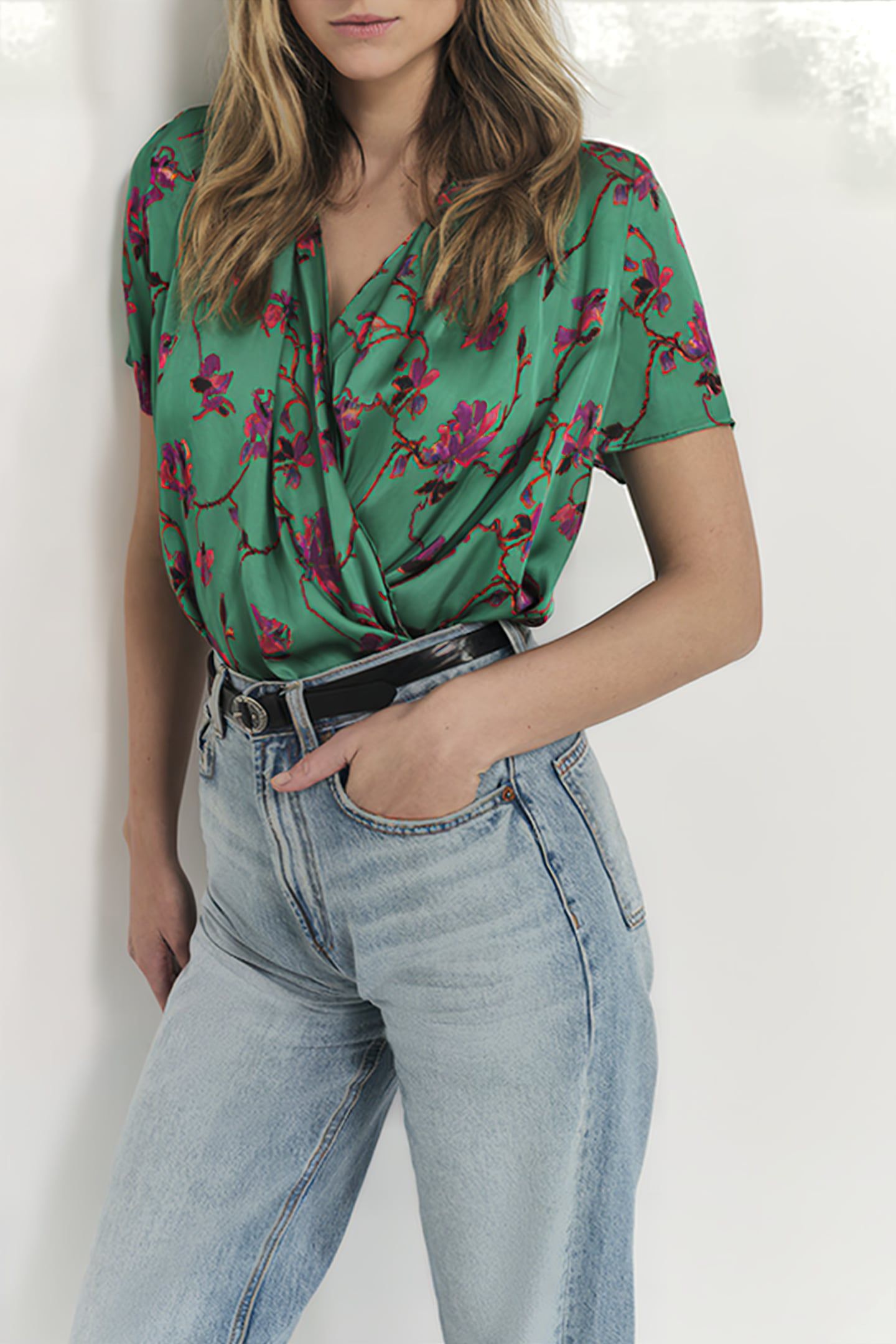COREY - GREEN GRASS LENZING™ ECOVERO™ FESTIVE FLOWER PRINT T 1