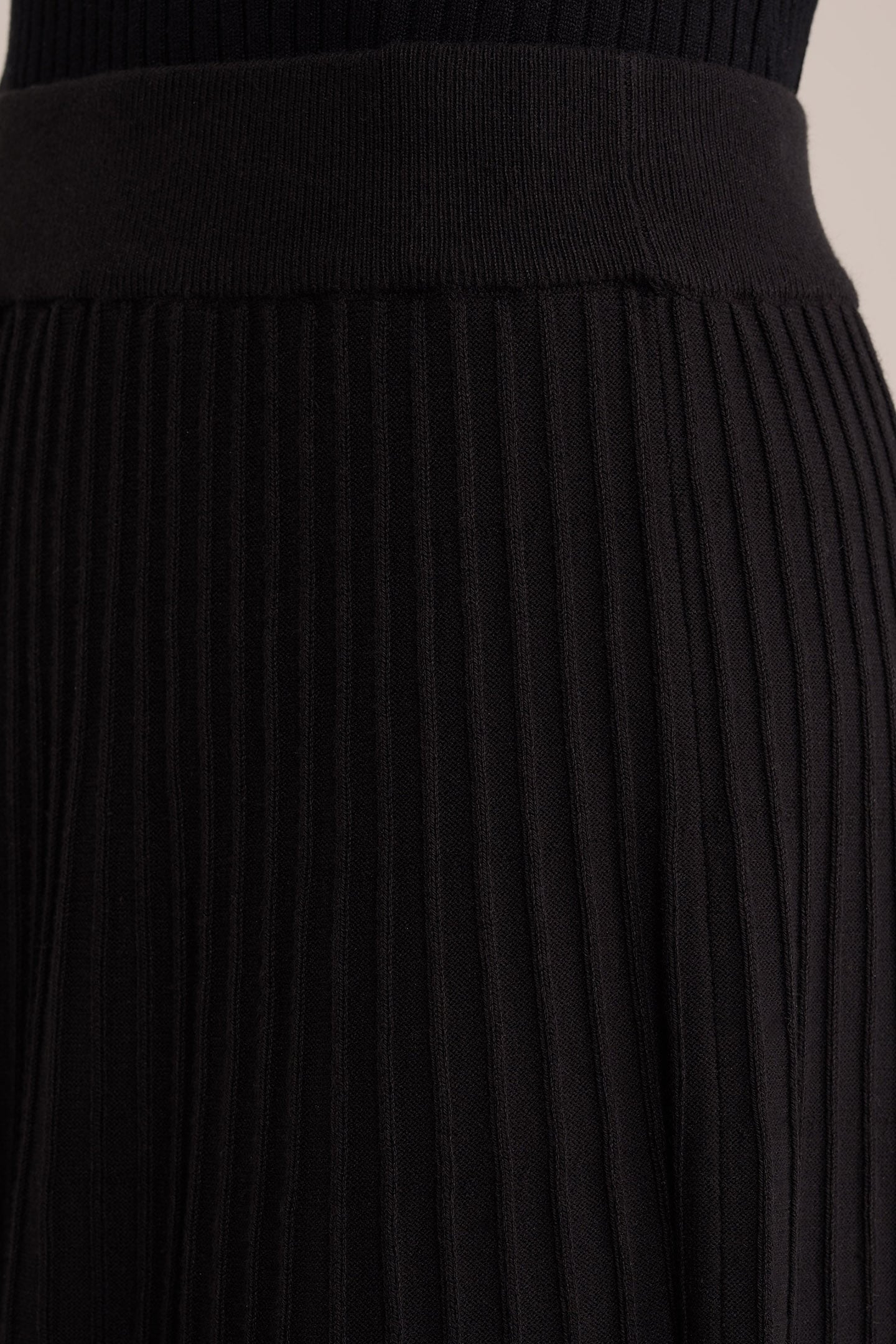 SKIRT MAXI LENGTH BLACK 6