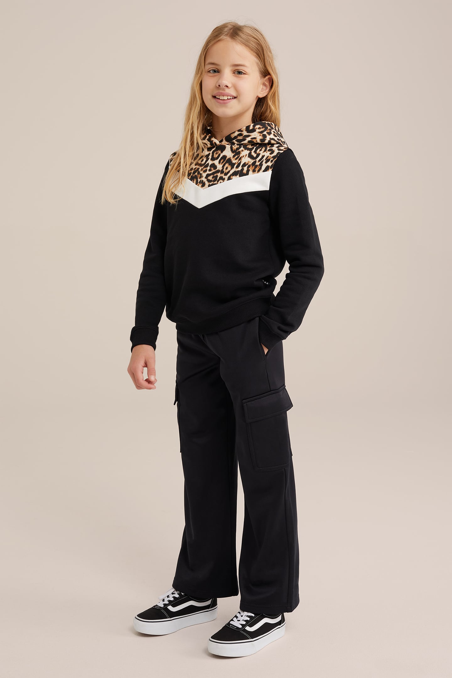 SWEATER BLACK 2