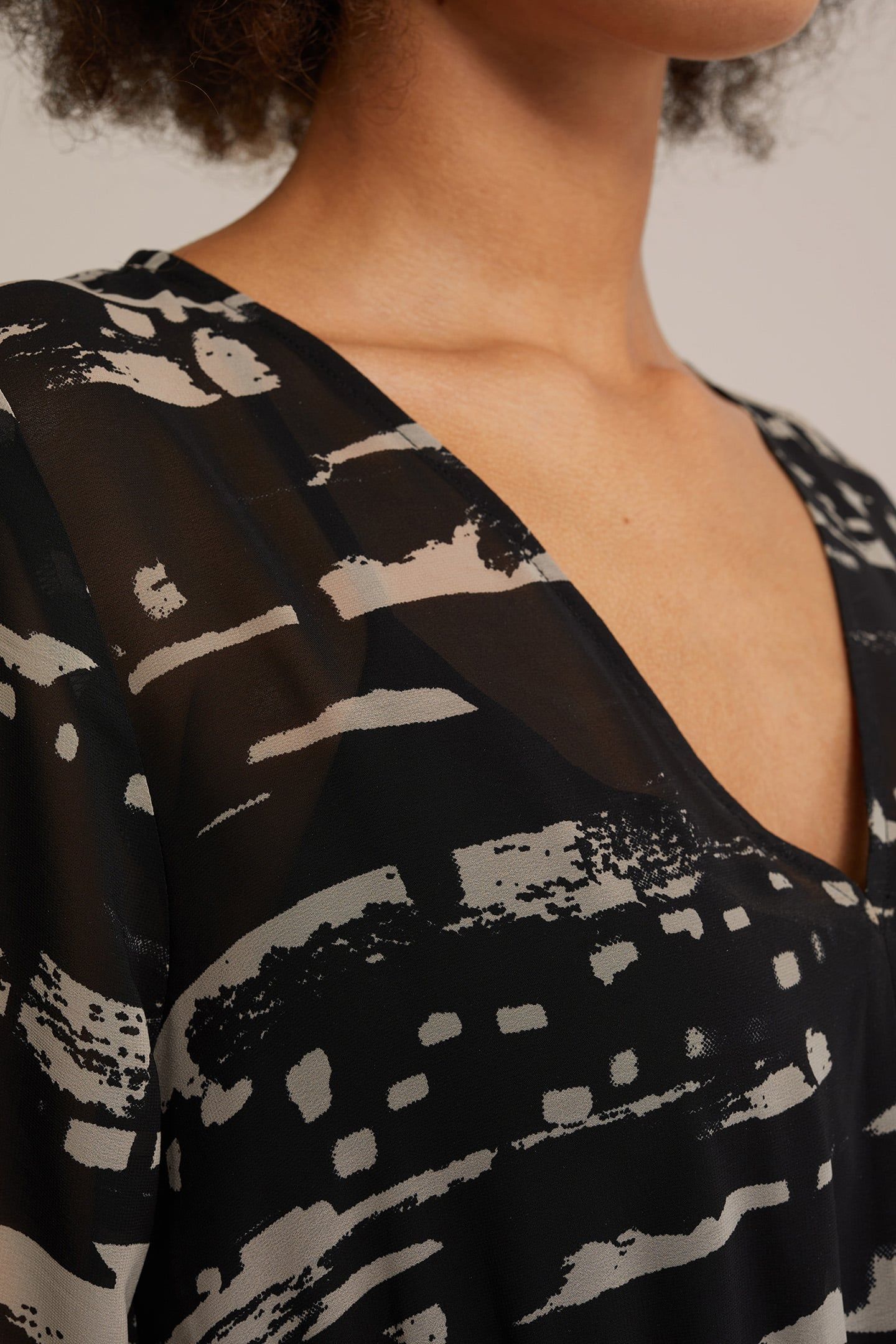 DRESS MID LENGTH BLACK 5