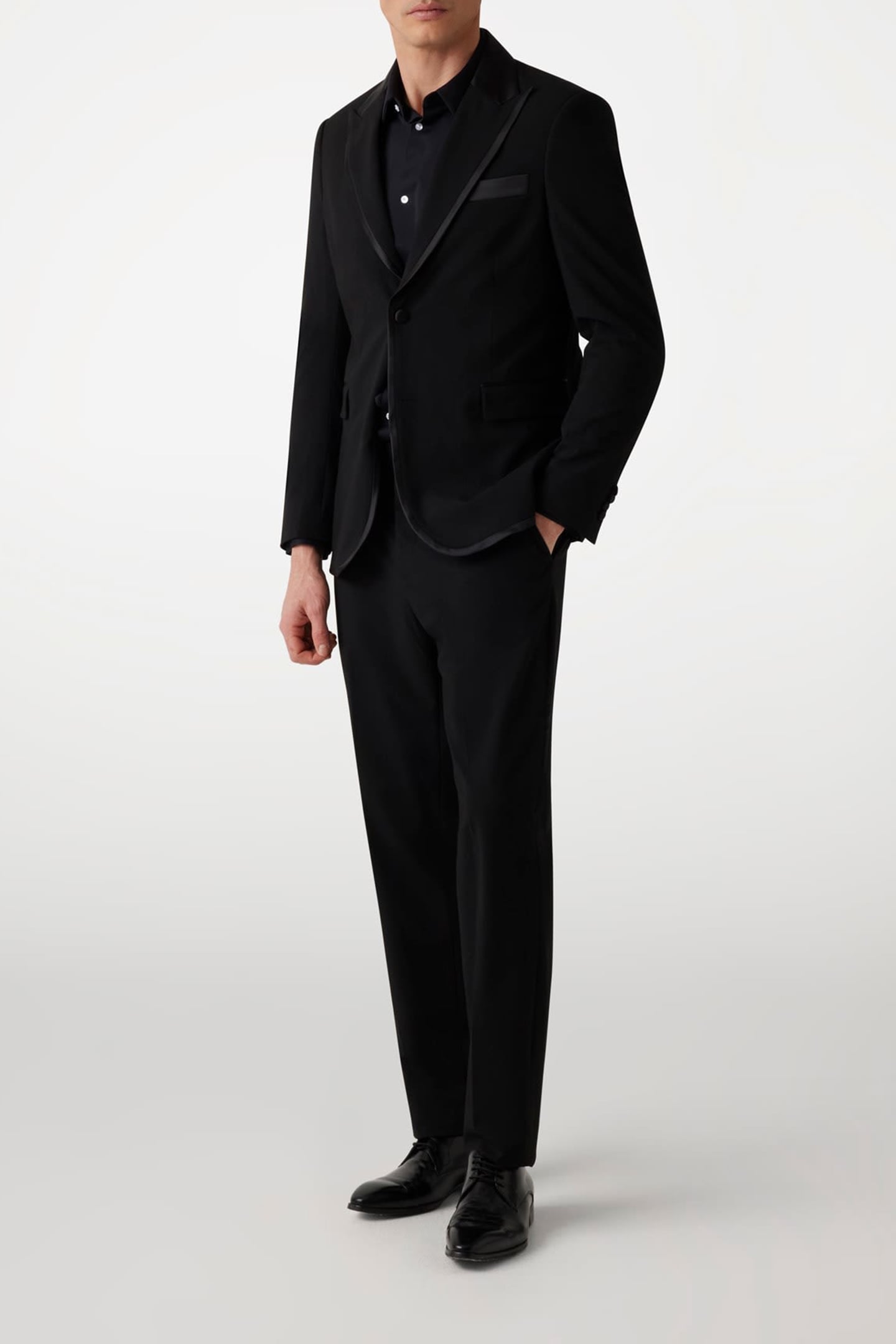 MARCIANO BY GUESS JACOB IT COLLAR SQUA JET BLACK 4