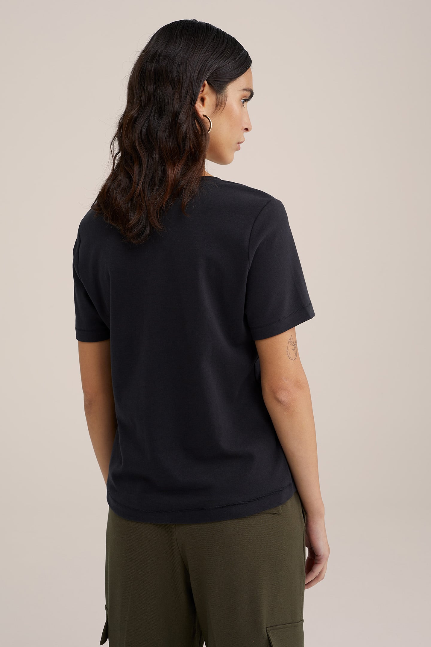T-SHIRT BLACK 2