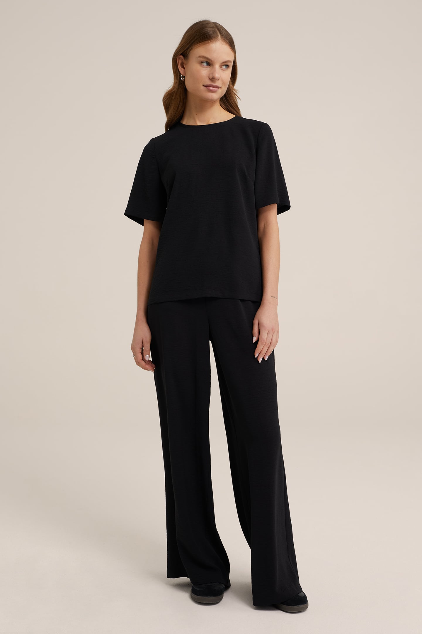 T-SHIRT BLACK 3