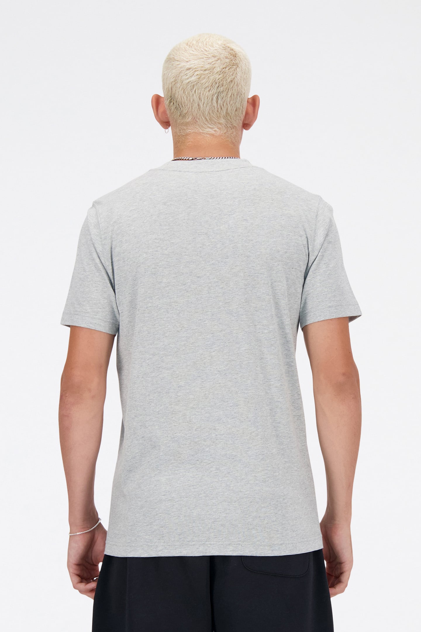 NB ESSENTIALS LOGO T-SHIRT IN GREY 2